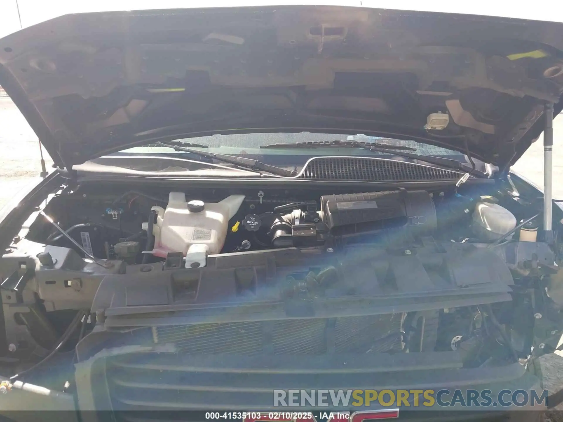 10 Photograph of a damaged car 1GJZ7NFG6K1301110 GMC SAVANA 3500 2019