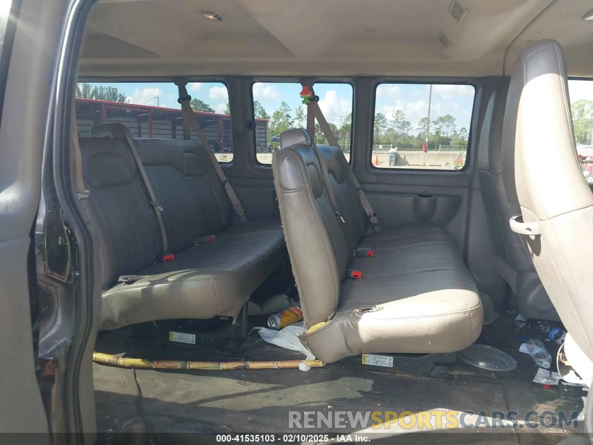 8 Photograph of a damaged car 1GJZ7NFG6K1301110 GMC SAVANA 3500 2019