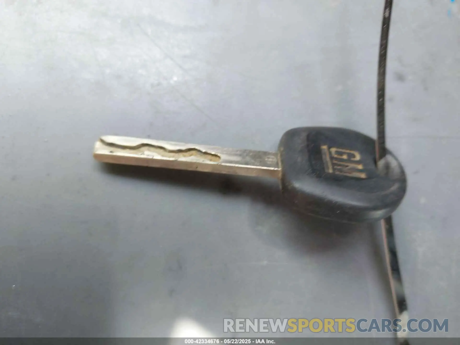 11 Photograph of a damaged car 1GTZ7HFGXK1241132 GMC SAVANA 3500 2019