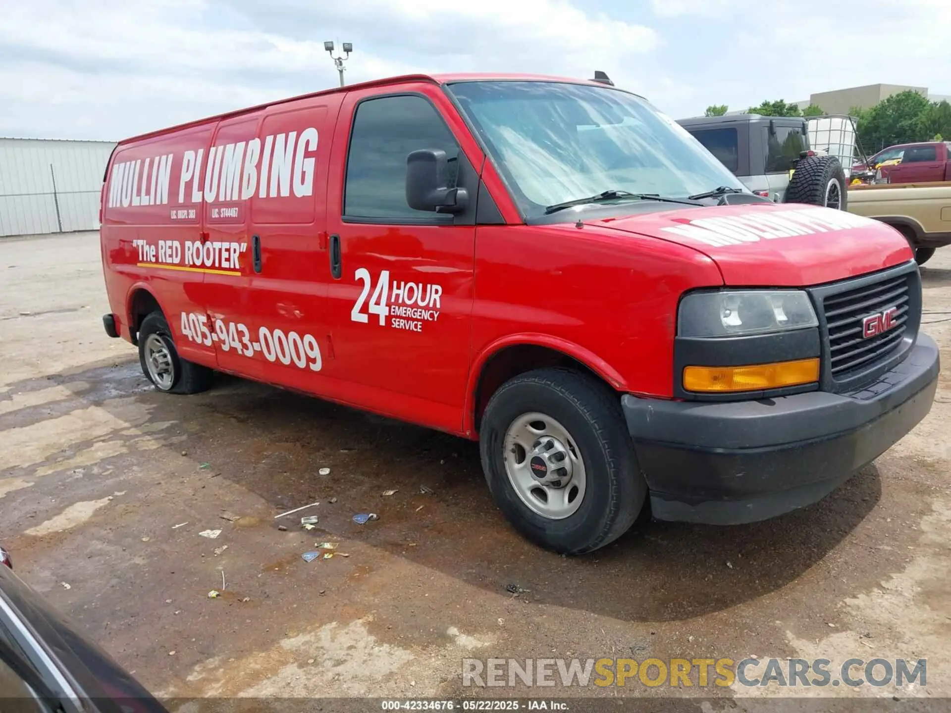 13 Photograph of a damaged car 1GTZ7HFGXK1241132 GMC SAVANA 3500 2019