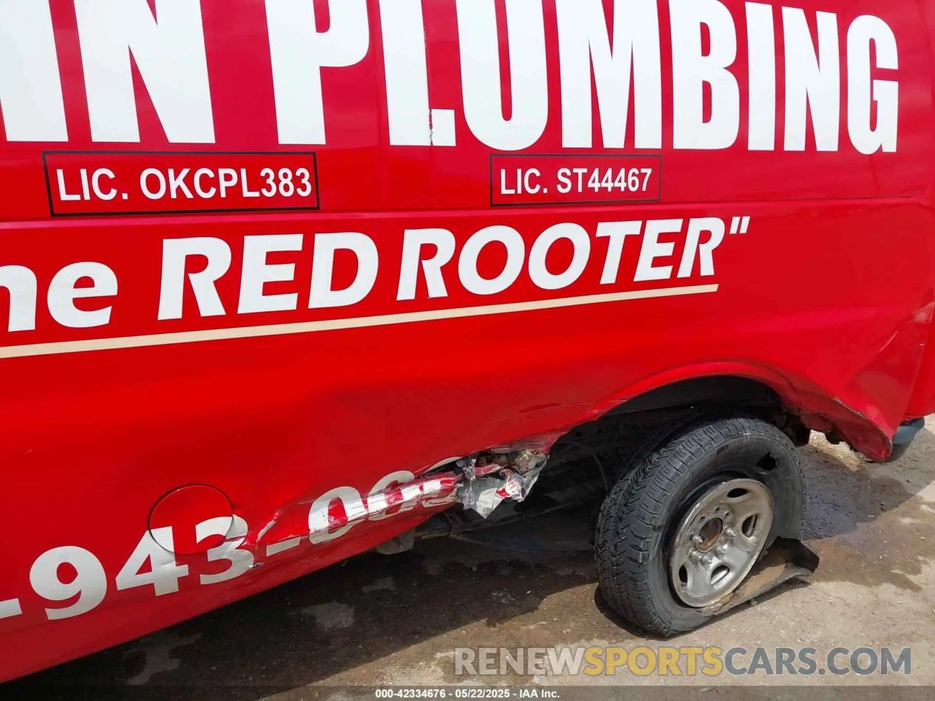 6 Photograph of a damaged car 1GTZ7HFGXK1241132 GMC SAVANA 3500 2019