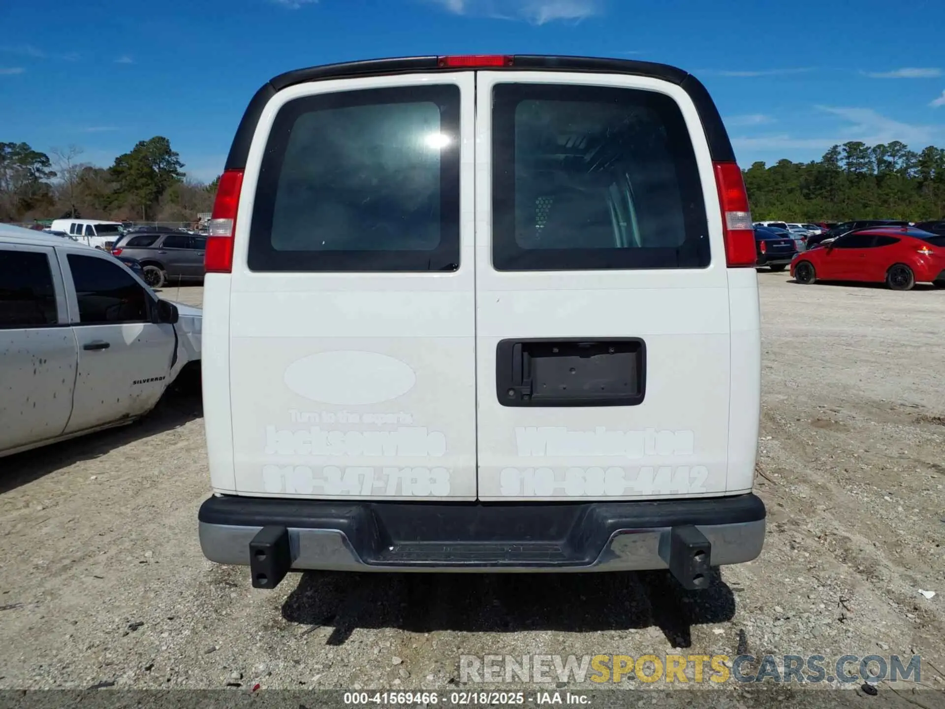 16 Photograph of a damaged car 1GTW7AFG8L1198129 GMC SAVANA CARGO 2020