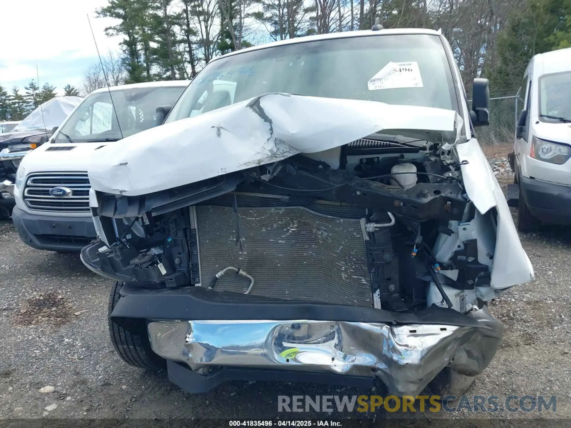 19 Photograph of a damaged car 1GTW7AF72M1191484 GMC SAVANA CARGO 2021