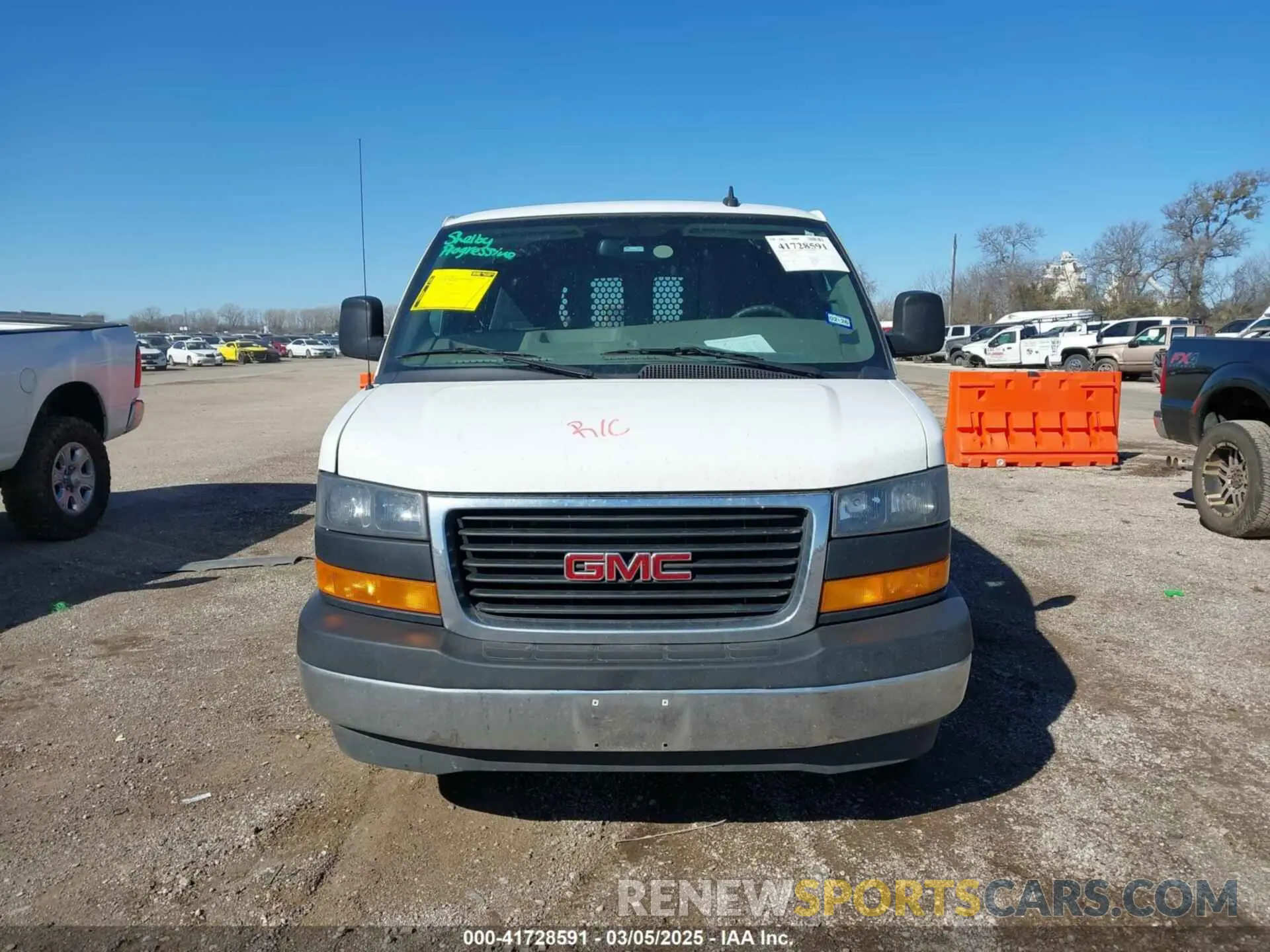12 Photograph of a damaged car 1GTW7AF73M1305847 GMC SAVANA CARGO 2021