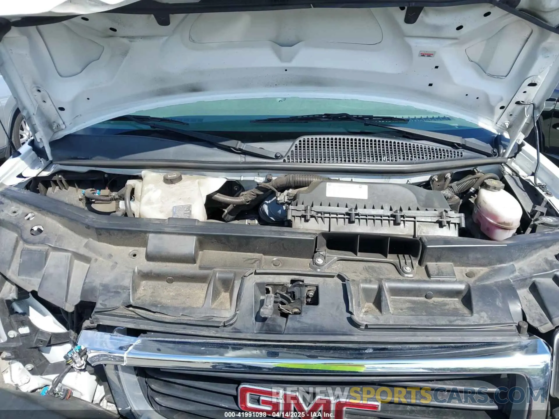 10 Photograph of a damaged car 1GTW7AFP9M1300278 GMC SAVANA CARGO 2021