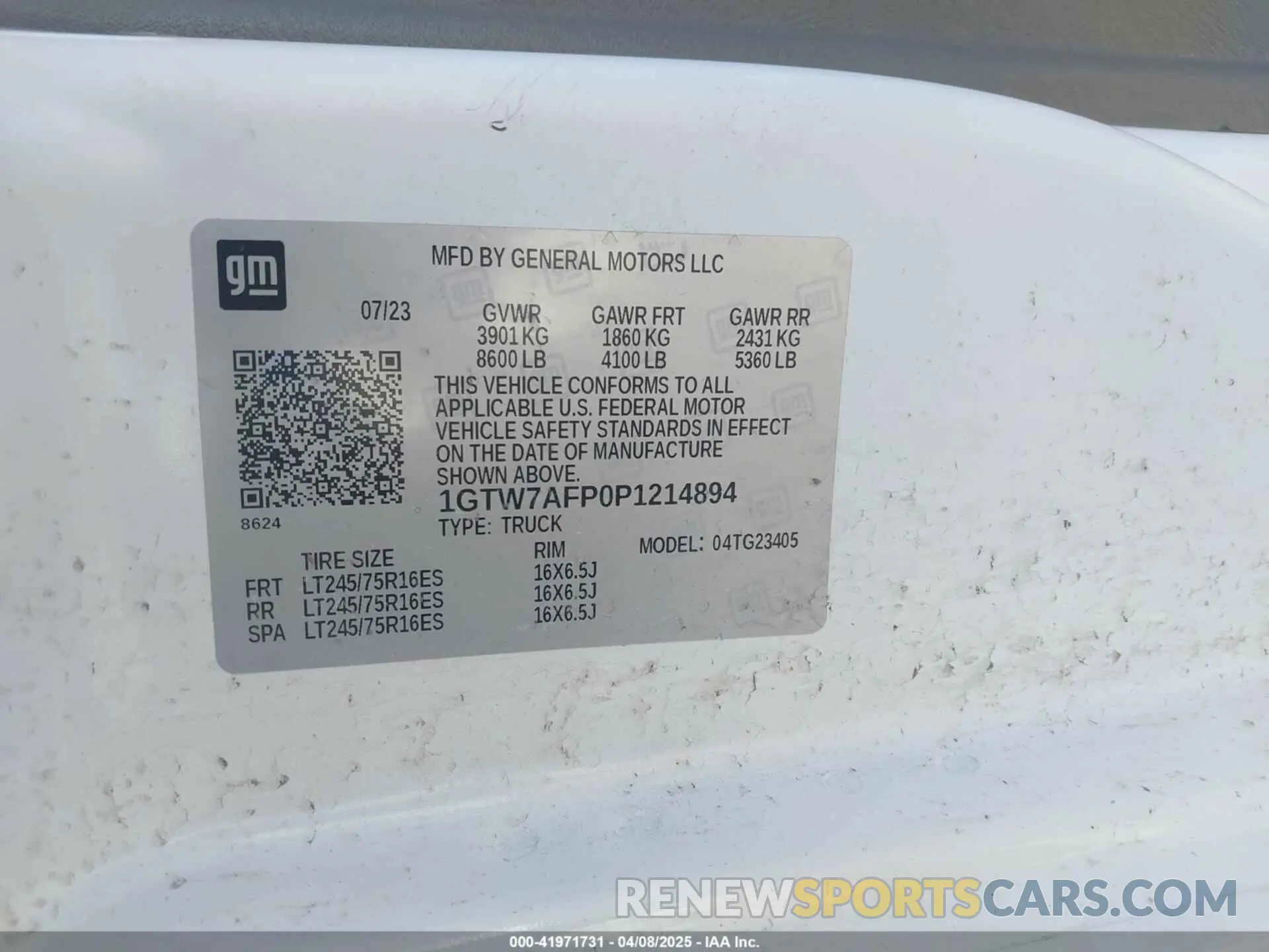 9 Photograph of a damaged car 1GTW7AFP0P1214894 GMC SAVANA CARGO 2023