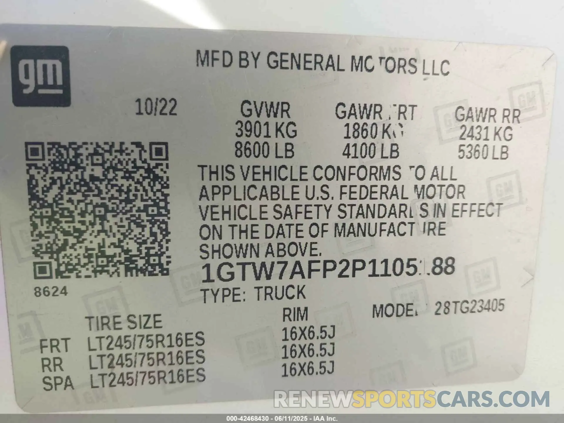 9 Photograph of a damaged car 1GTW7AFP2P1105188 GMC SAVANA CARGO 2023