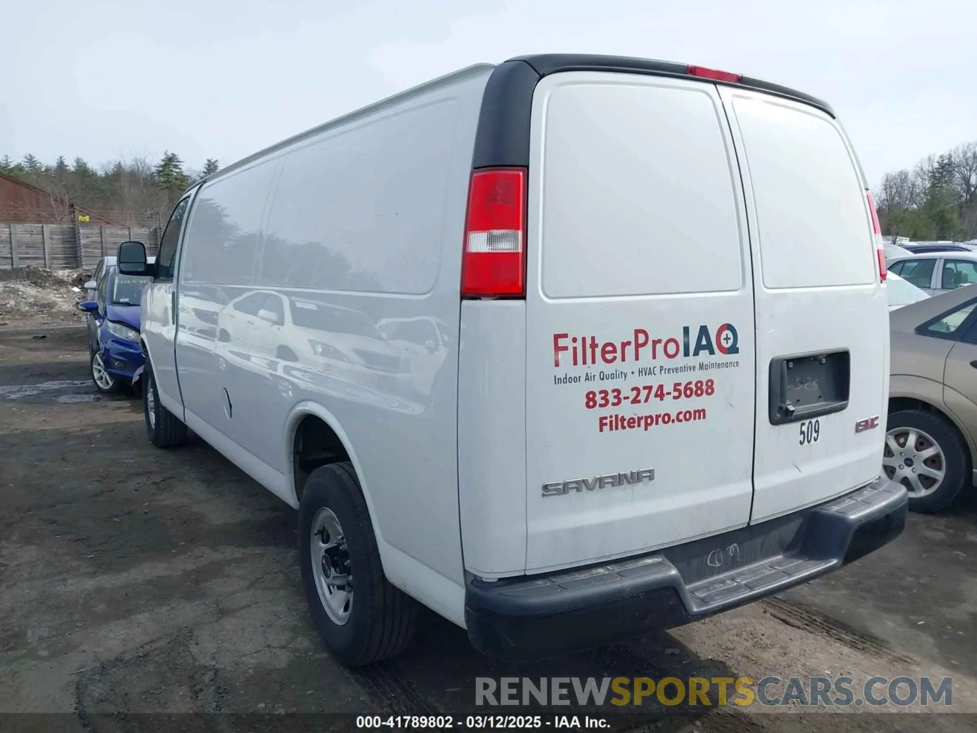 14 Photograph of a damaged car 1GTW7BFP5P1106325 GMC SAVANA CARGO 2023