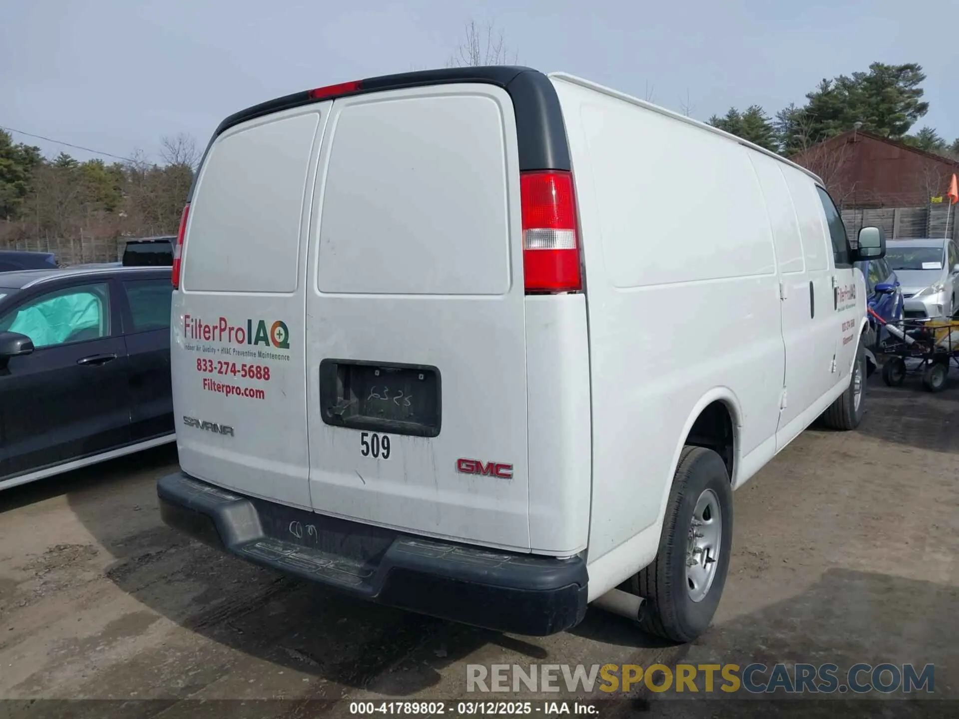 4 Photograph of a damaged car 1GTW7BFP5P1106325 GMC SAVANA CARGO 2023
