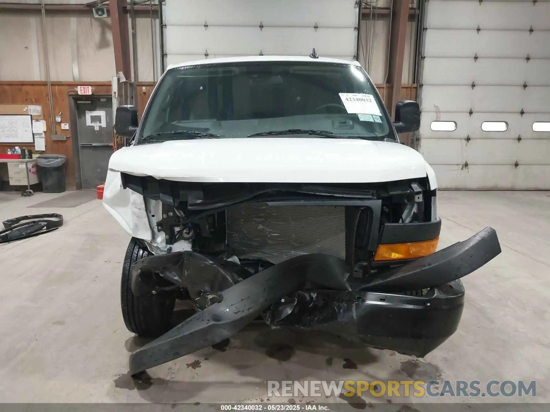 6 Photograph of a damaged car 1GTW7AFP7S1140785 GMC SAVANA CARGO 2025