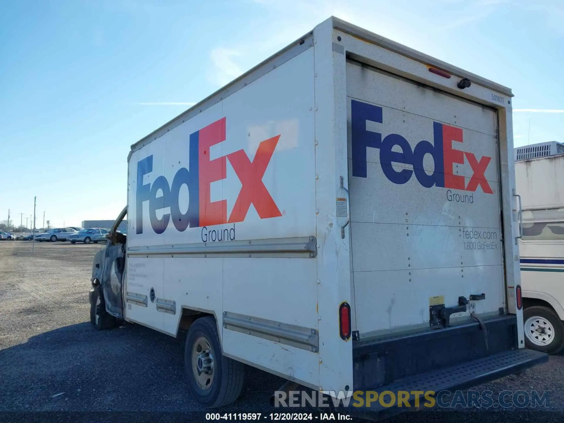 3 Photograph of a damaged car 1GD07RFP1K1178996 GMC SAVANA CUTAWAY 2019