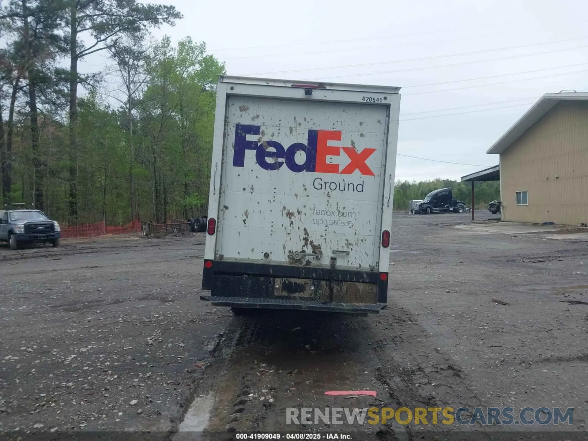 15 Photograph of a damaged car 1GD07SFP1K1295775 GMC SAVANA CUTAWAY 2019