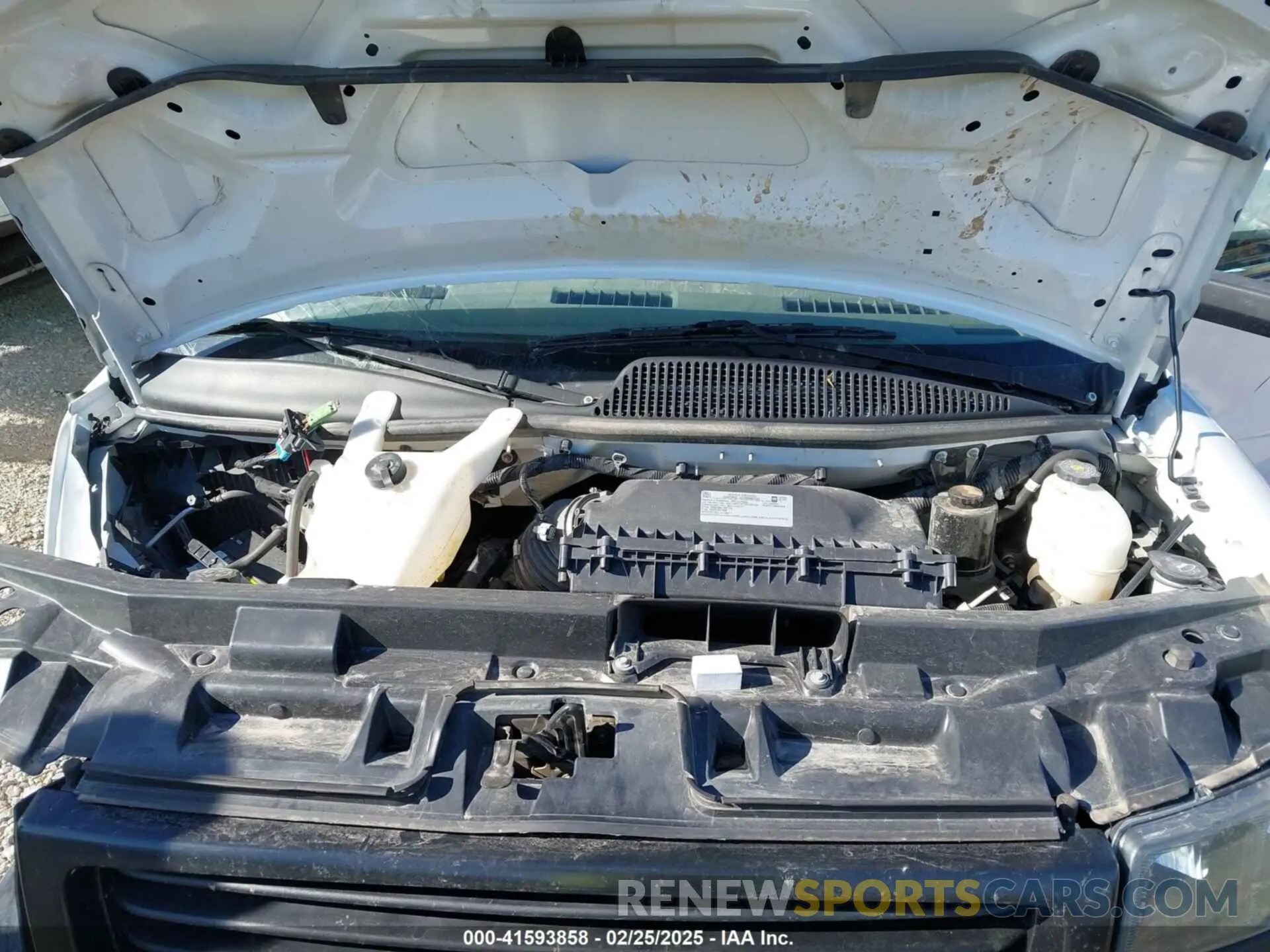 9 Photograph of a damaged car 7GZ37TC79MN013439 GMC SAVANA CUTAWAY 2021