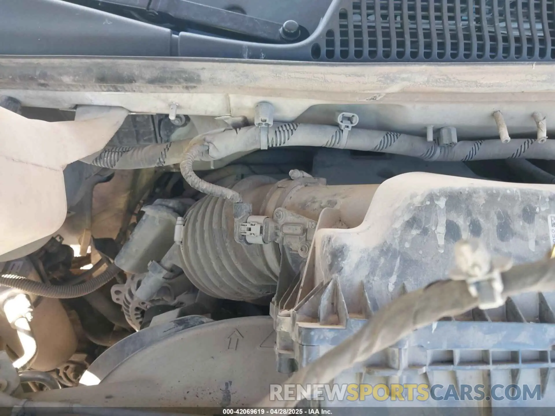 9 Photograph of a damaged car 7GZ67VC74MN001689 GMC SAVANA CUTAWAY 4500 2021