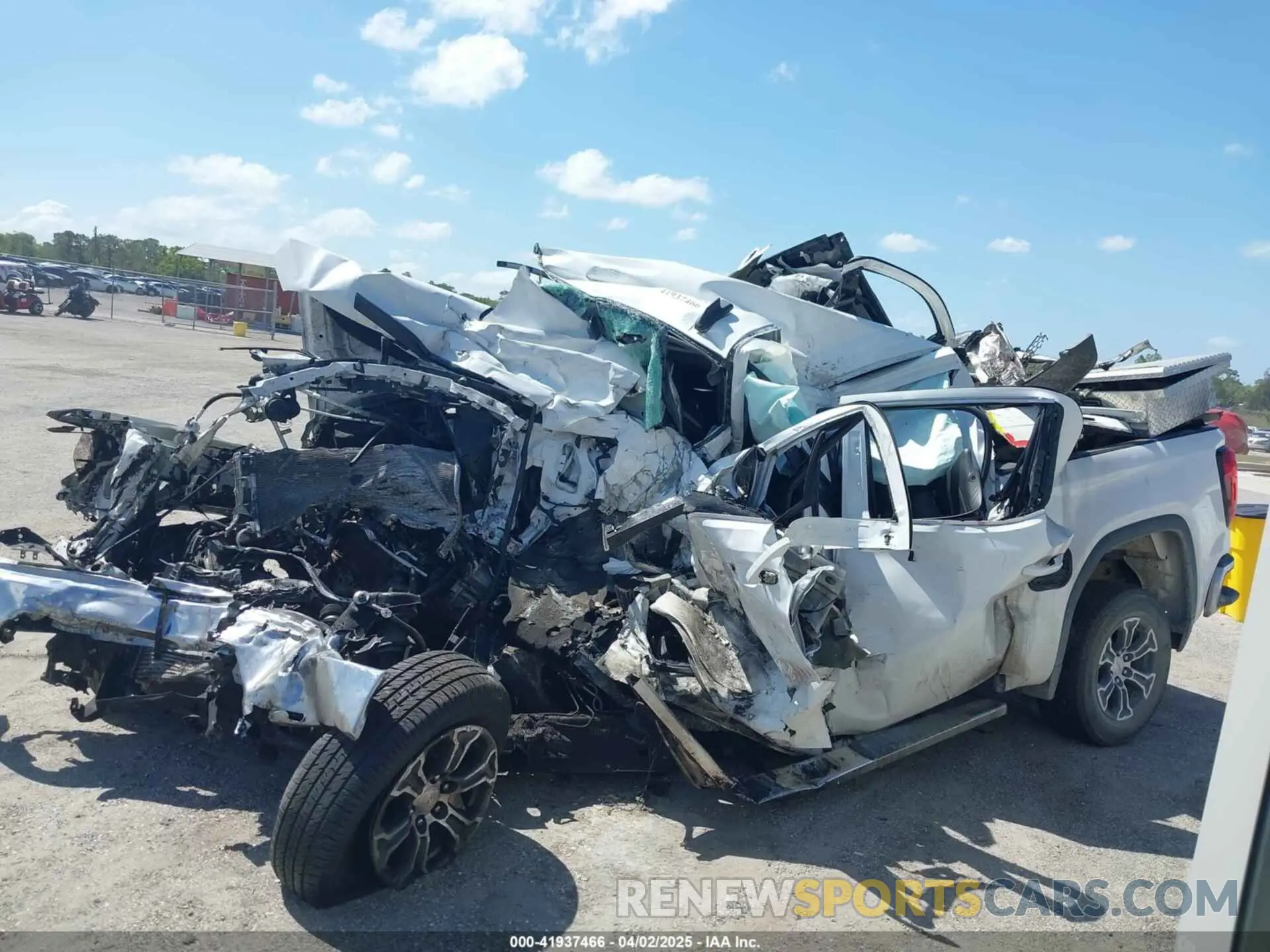 14 Photograph of a damaged car 1GTP8BEK6KZ363219 GMC SIERRA 1500 2019
