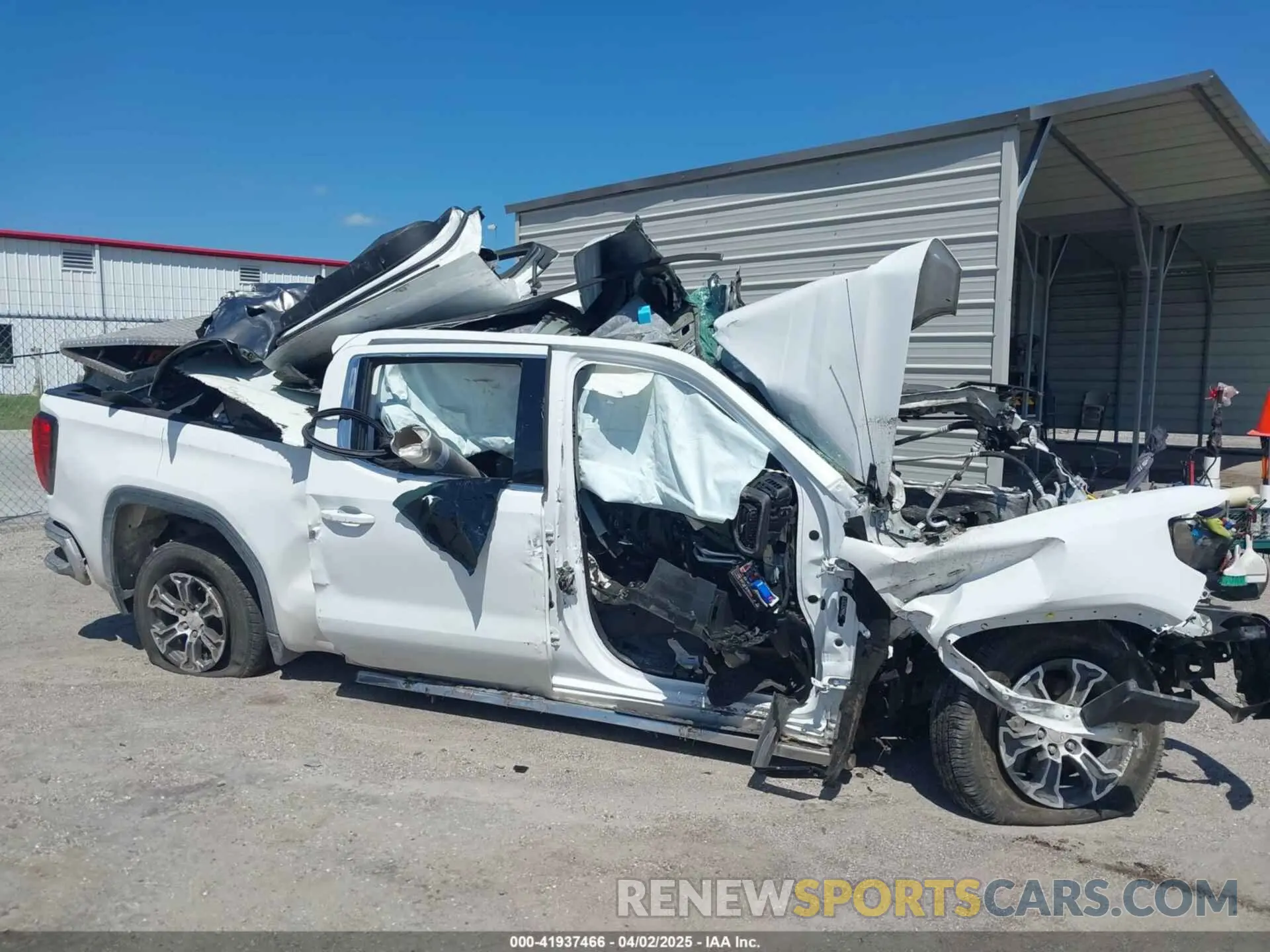 18 Photograph of a damaged car 1GTP8BEK6KZ363219 GMC SIERRA 1500 2019