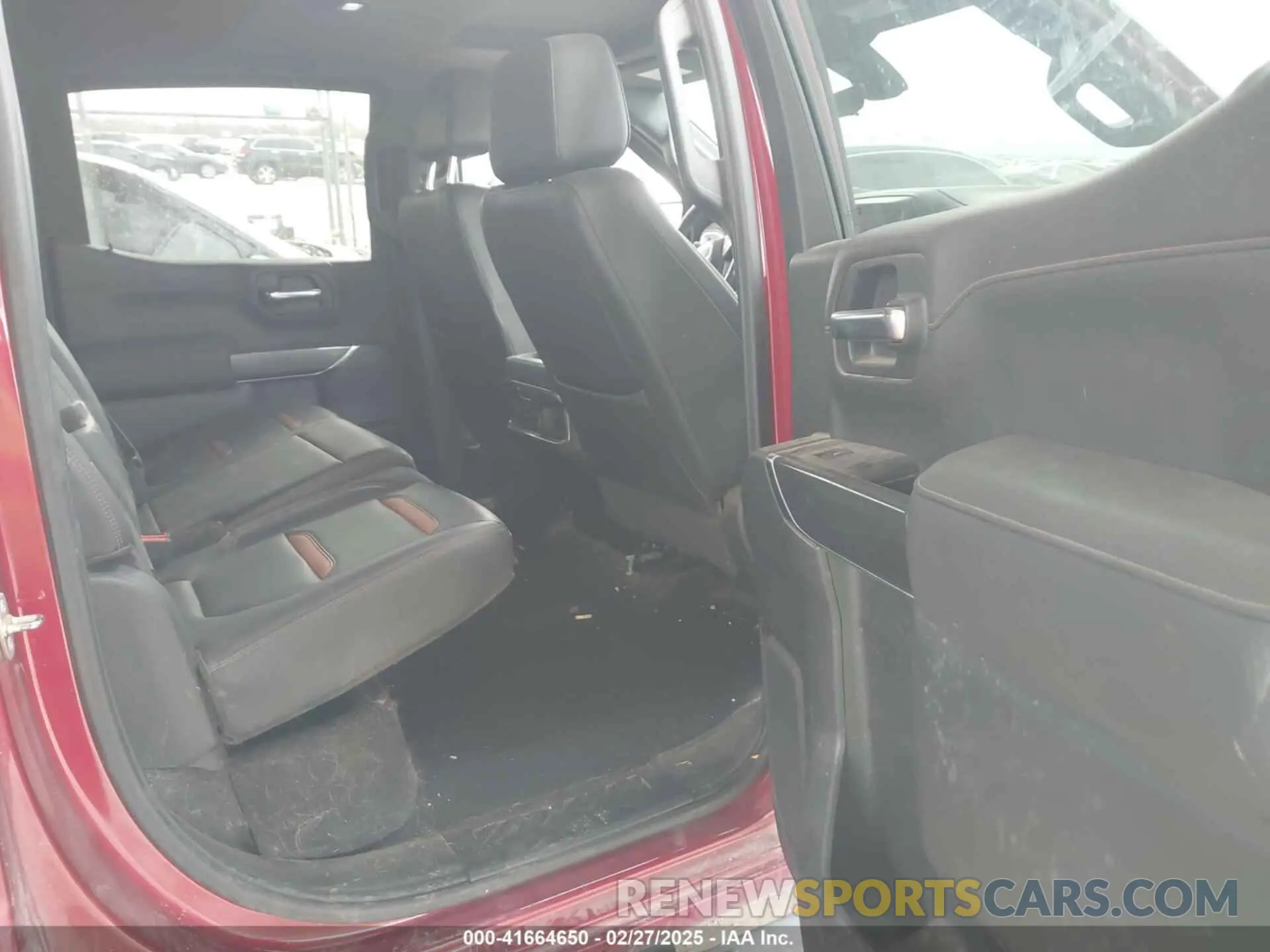 8 Photograph of a damaged car 1GTP9EED2KZ210868 GMC SIERRA 1500 2019