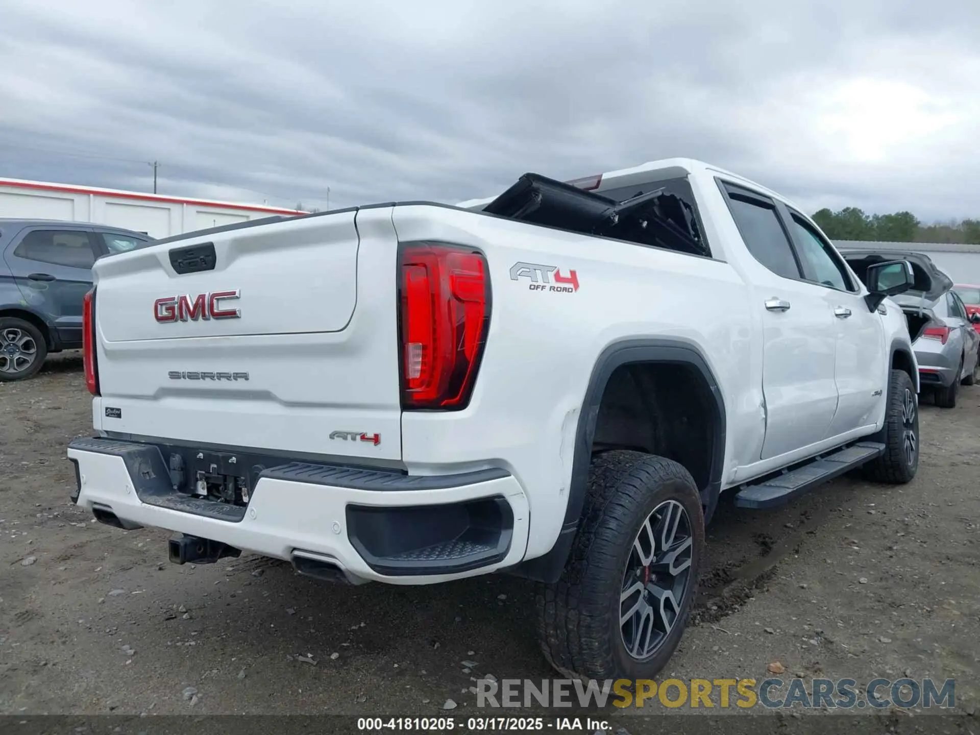 4 Photograph of a damaged car 1GTP9EED8KZ356949 GMC SIERRA 1500 2019