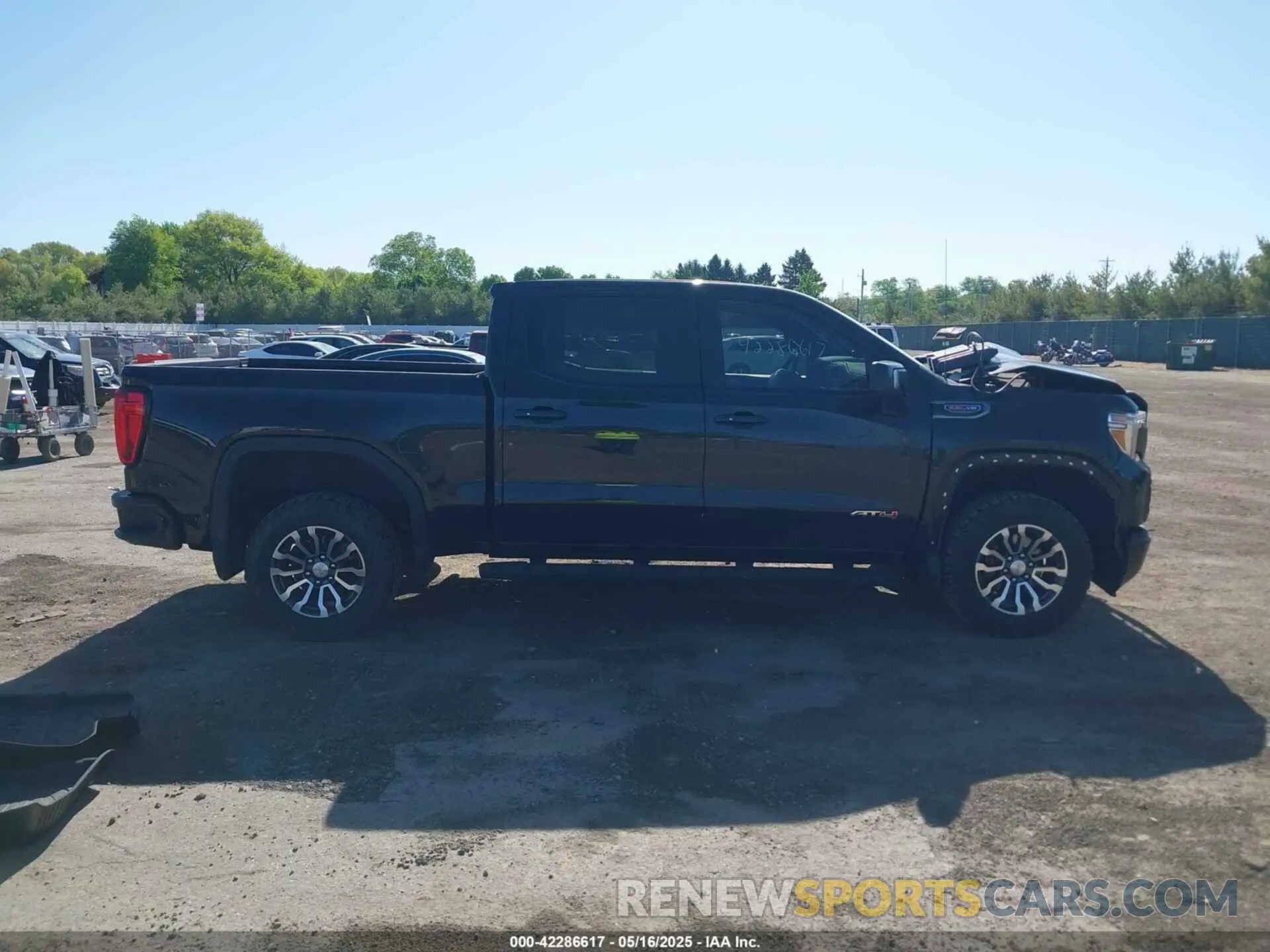 14 Photograph of a damaged car 1GTP9EEL1KZ232898 GMC SIERRA 1500 2019