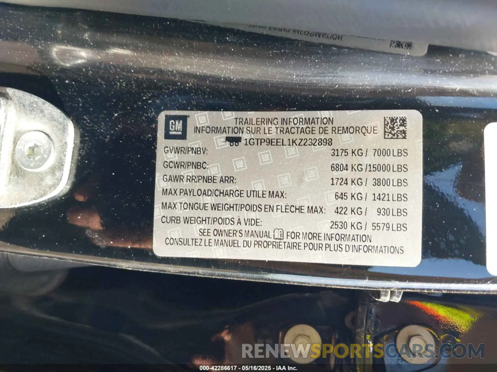 9 Photograph of a damaged car 1GTP9EEL1KZ232898 GMC SIERRA 1500 2019