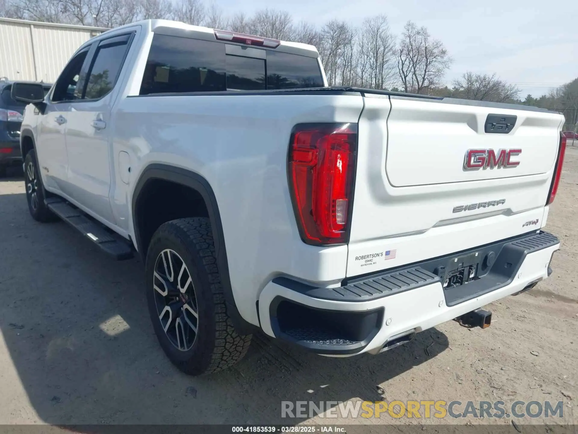 3 Photograph of a damaged car 1GTP9EEL2KZ181301 GMC SIERRA 1500 2019