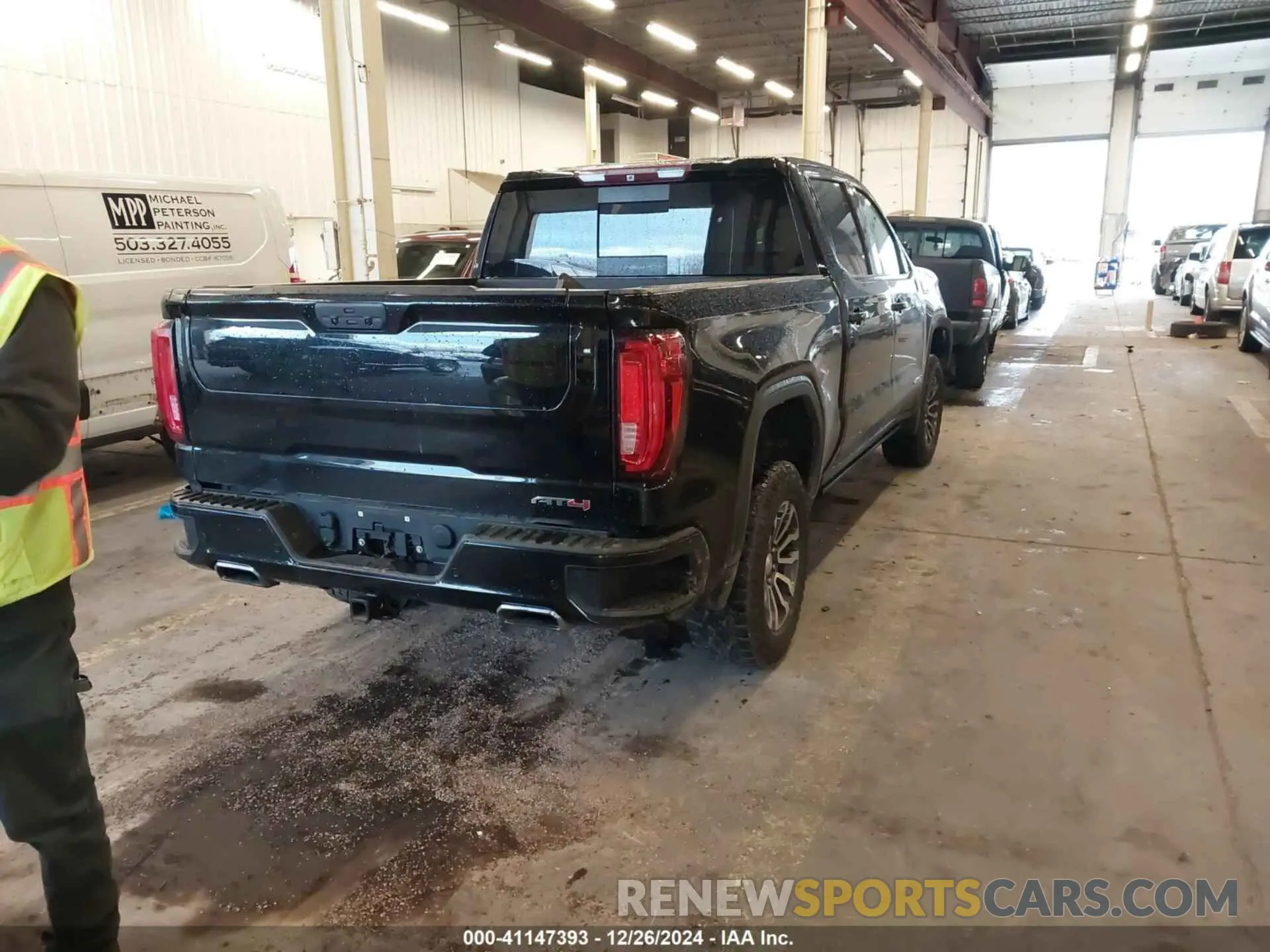 4 Photograph of a damaged car 1GTP9EEL4KZ159168 GMC SIERRA 1500 2019