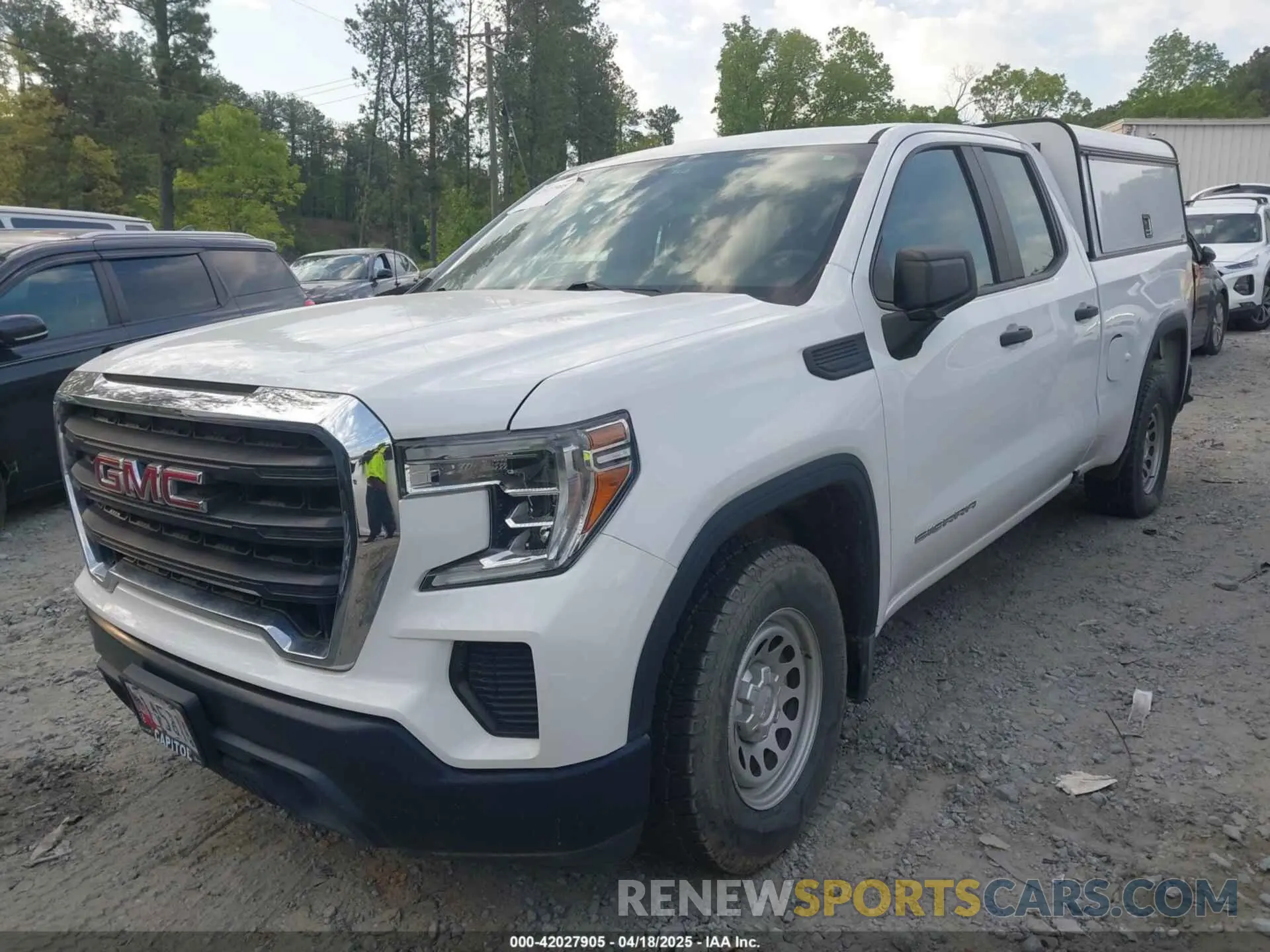 2 Photograph of a damaged car 1GTR8AEH5KZ311510 GMC SIERRA 1500 2019