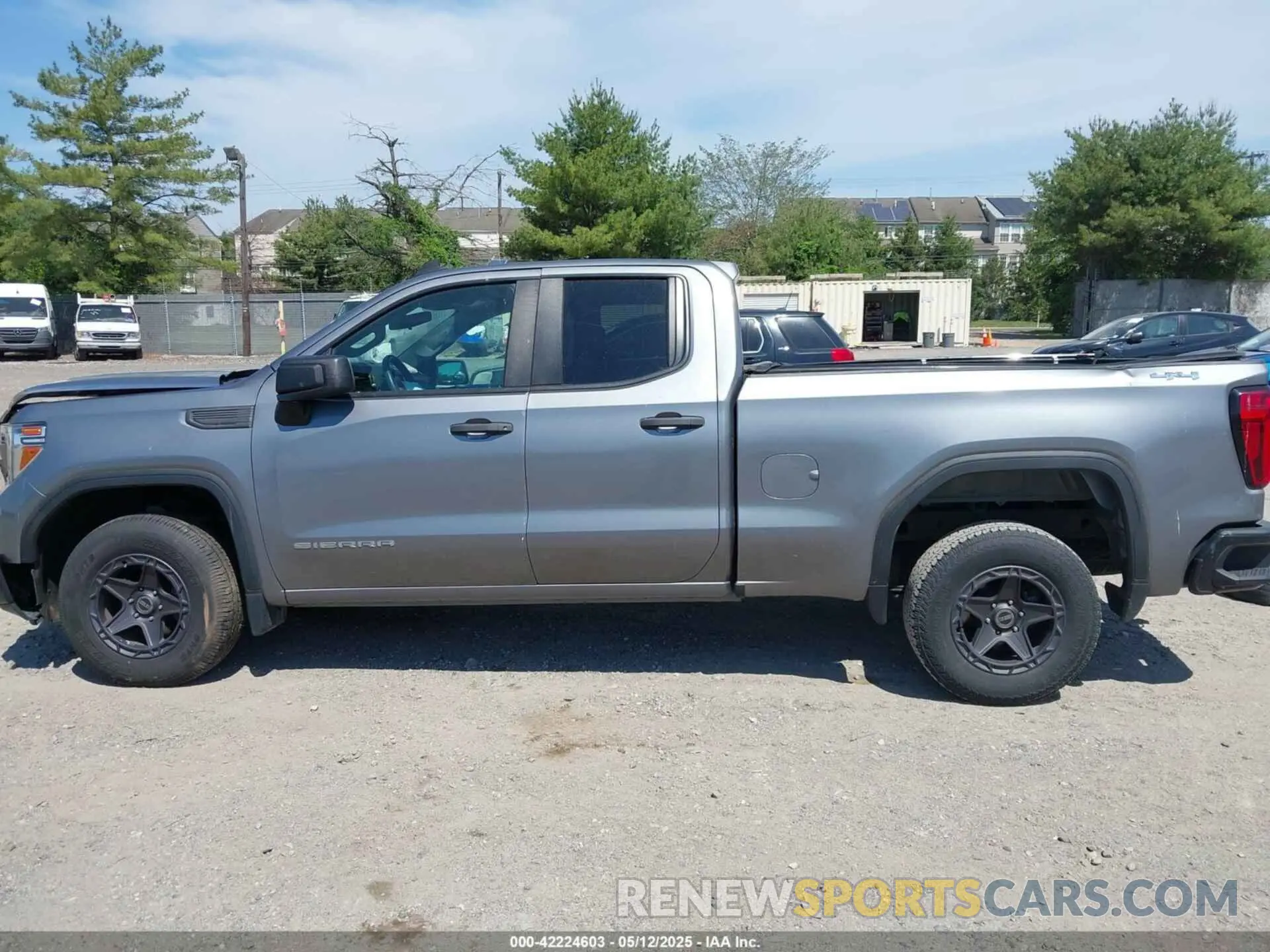 14 Photograph of a damaged car 1GTR9AEF0KZ355488 GMC SIERRA 1500 2019