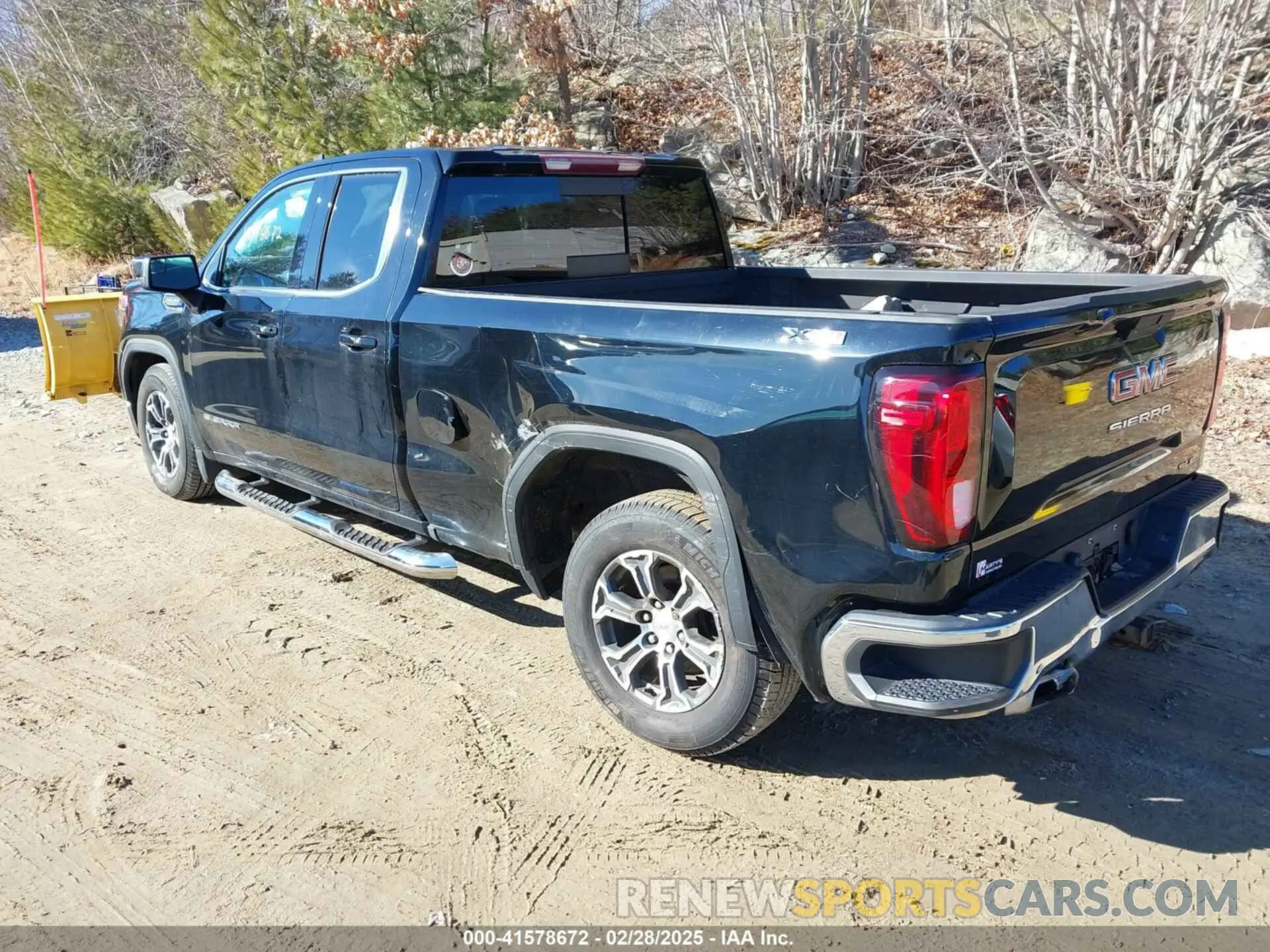 3 Photograph of a damaged car 1GTR9BED3KZ210093 GMC SIERRA 1500 2019