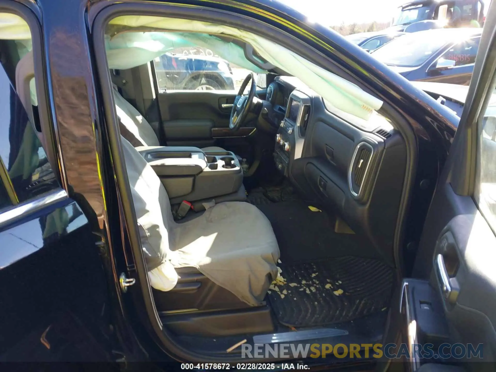 5 Photograph of a damaged car 1GTR9BED3KZ210093 GMC SIERRA 1500 2019