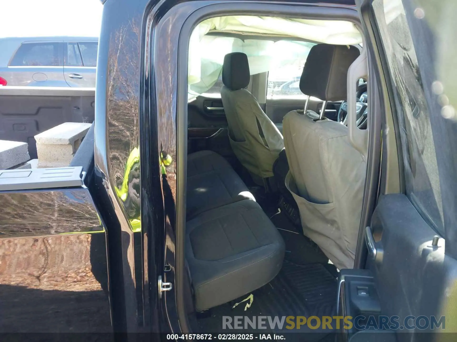 8 Photograph of a damaged car 1GTR9BED3KZ210093 GMC SIERRA 1500 2019