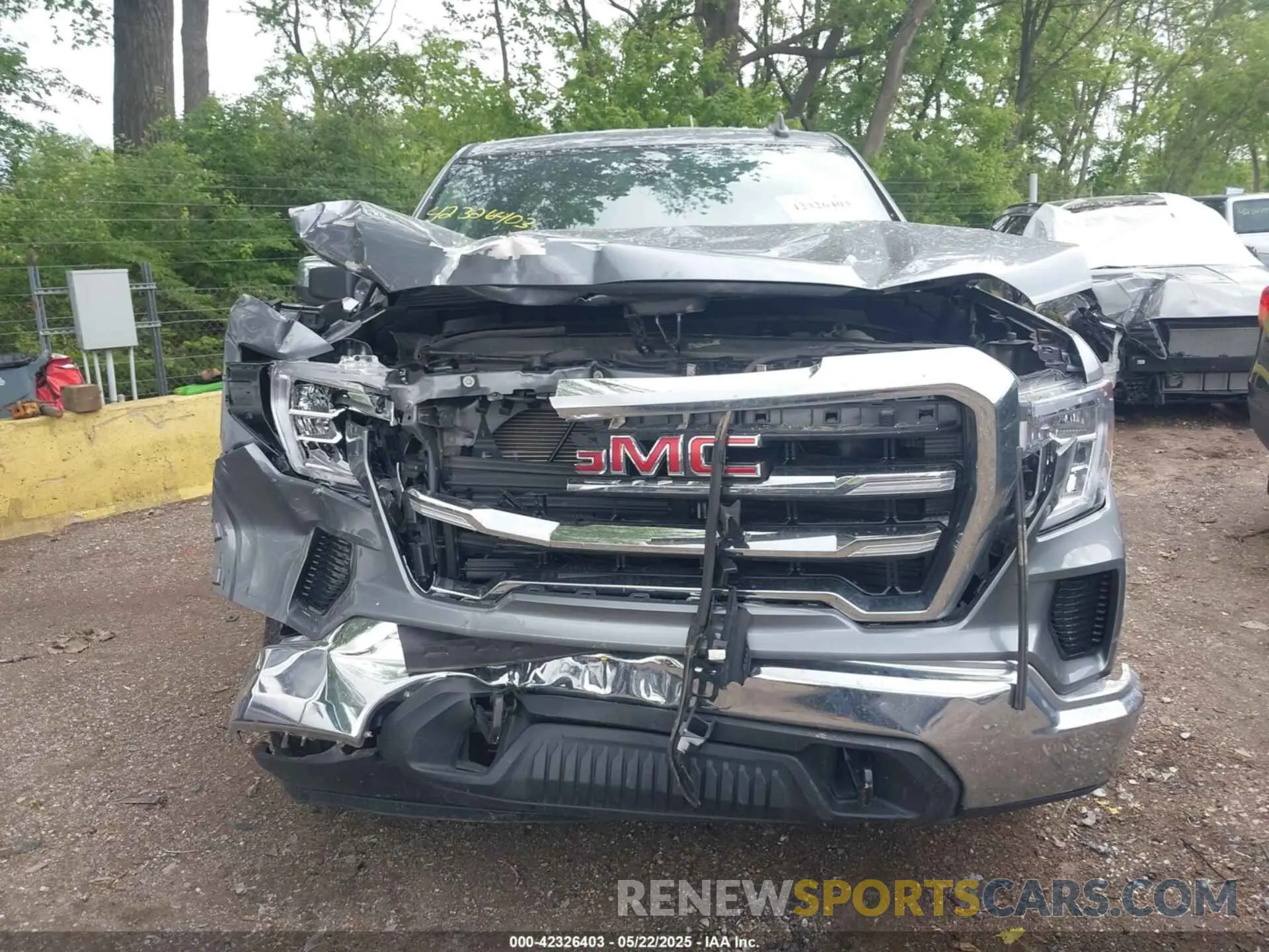 11 Photograph of a damaged car 1GTR9BED9KZ251697 GMC SIERRA 1500 2019