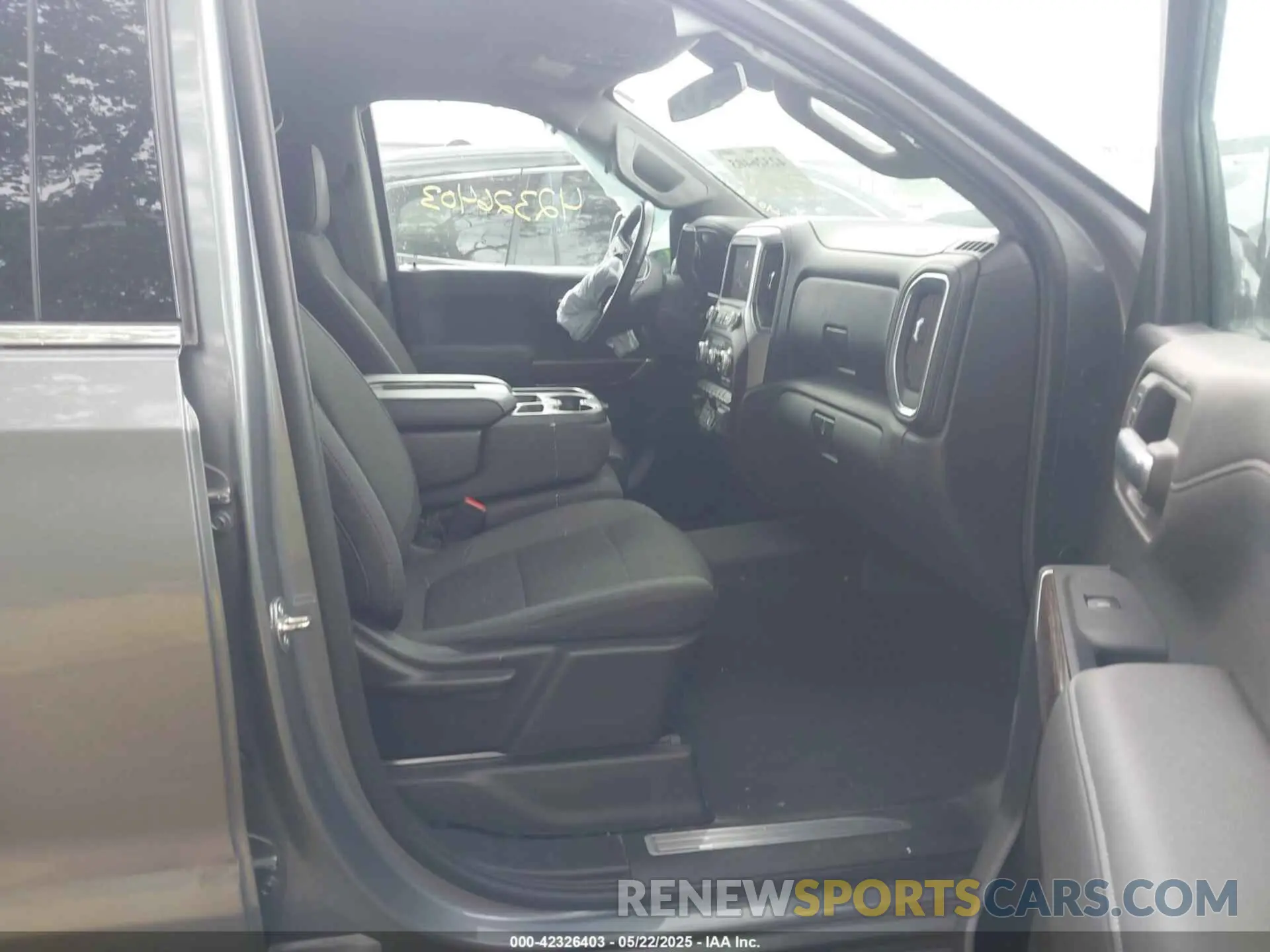 5 Photograph of a damaged car 1GTR9BED9KZ251697 GMC SIERRA 1500 2019