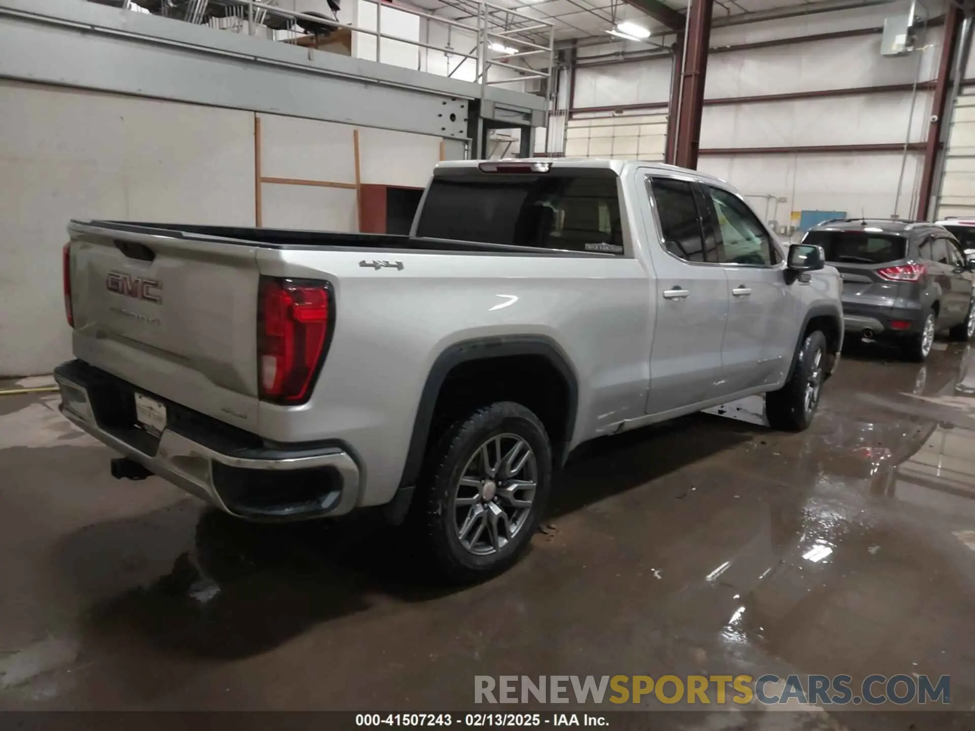 4 Photograph of a damaged car 1GTR9BEDXKZ302270 GMC SIERRA 1500 2019
