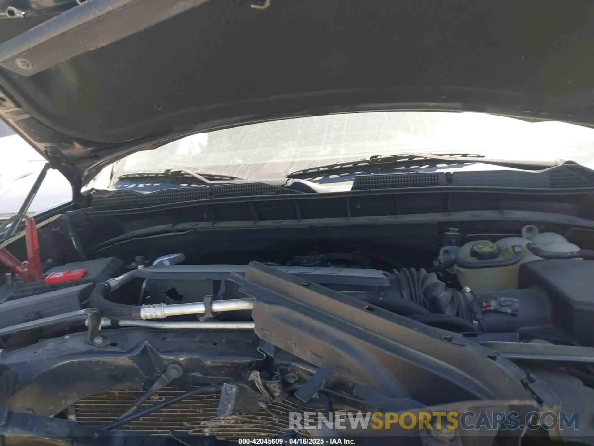 10 Photograph of a damaged car 1GTR9CEK4KZ197696 GMC SIERRA 1500 2019
