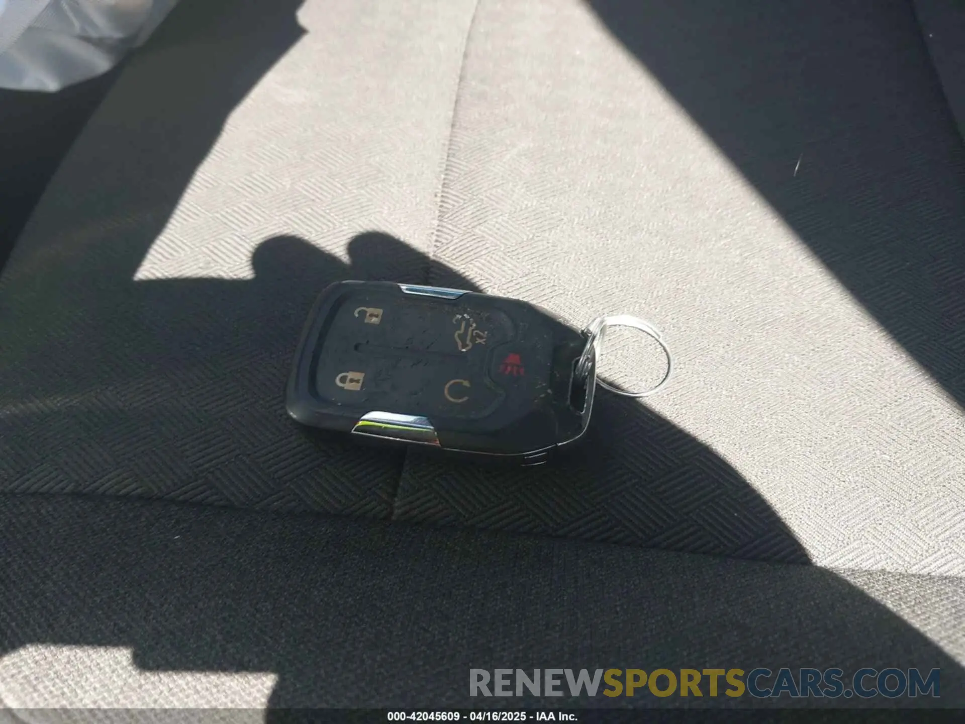 11 Photograph of a damaged car 1GTR9CEK4KZ197696 GMC SIERRA 1500 2019