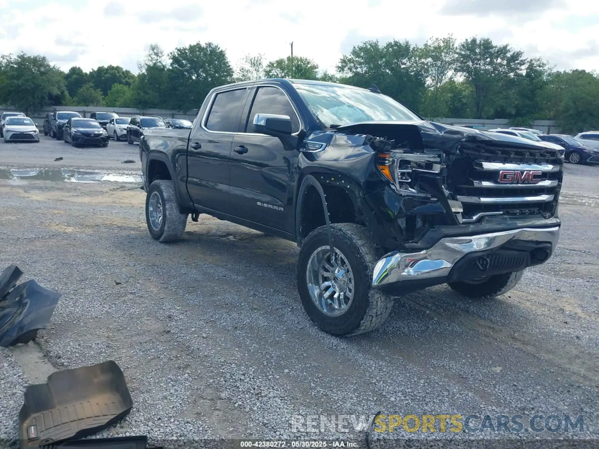 1 Photograph of a damaged car 1GTU9BED6KZ356269 GMC SIERRA 1500 2019