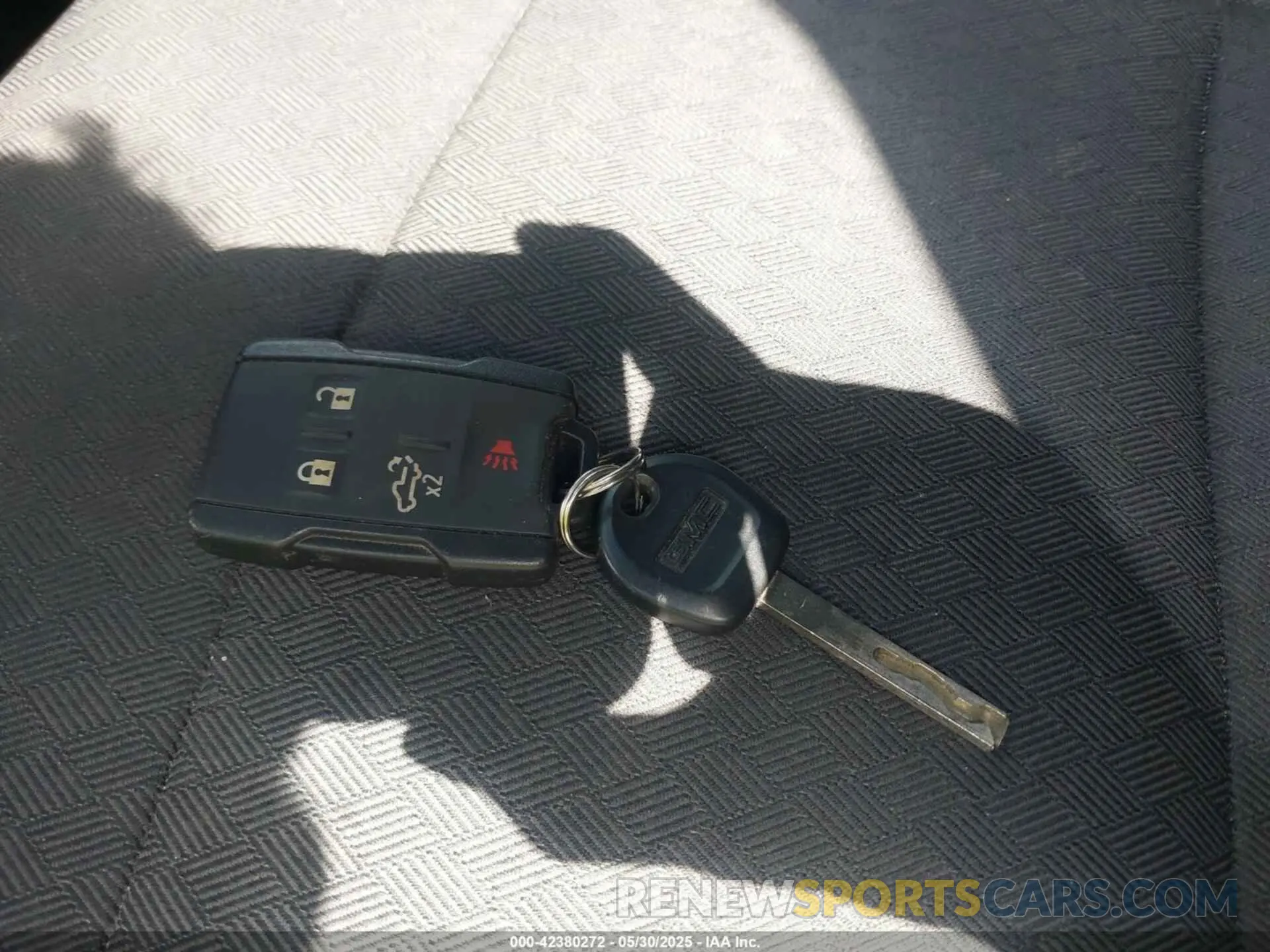 11 Photograph of a damaged car 1GTU9BED6KZ356269 GMC SIERRA 1500 2019