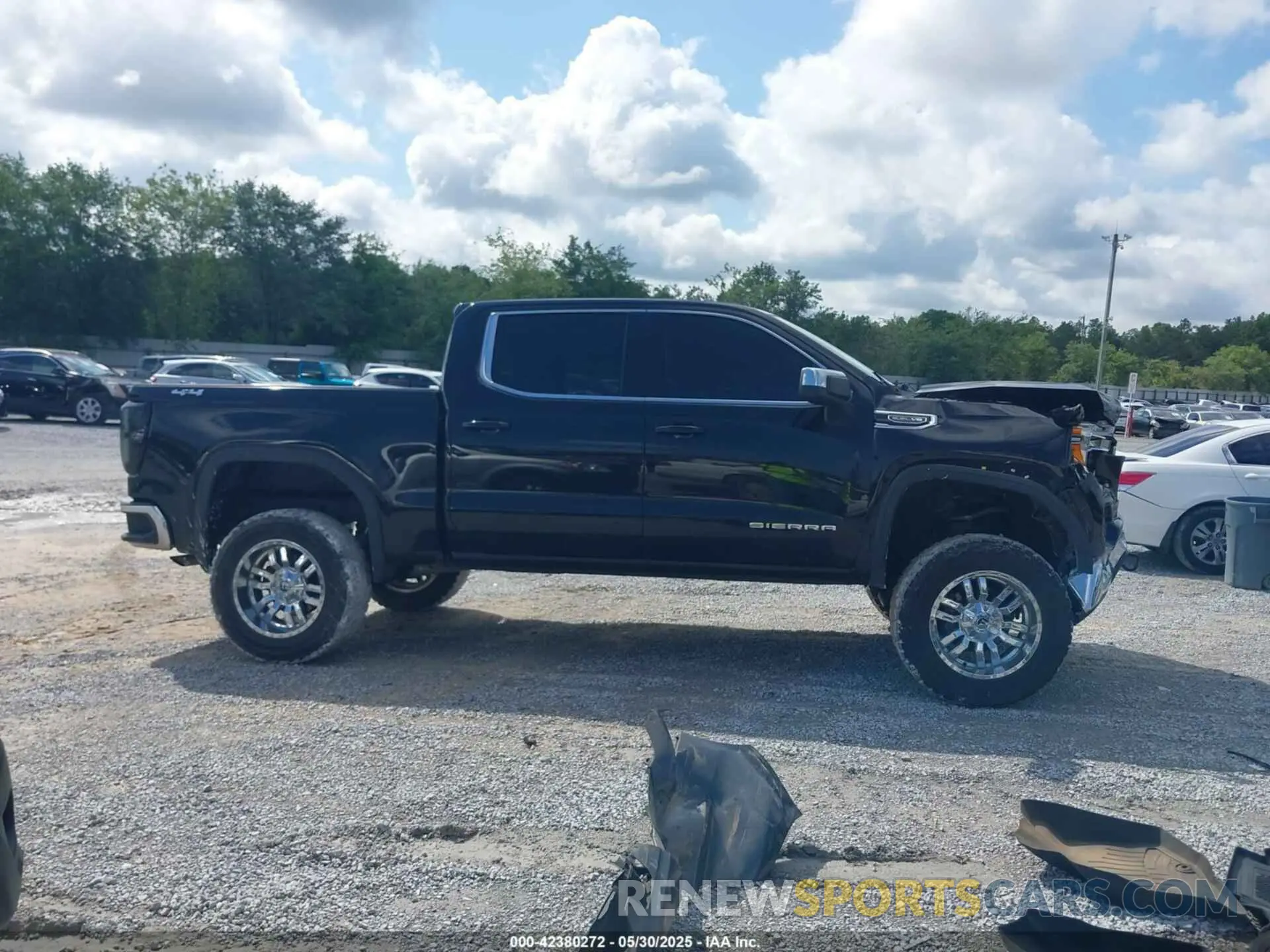 13 Photograph of a damaged car 1GTU9BED6KZ356269 GMC SIERRA 1500 2019
