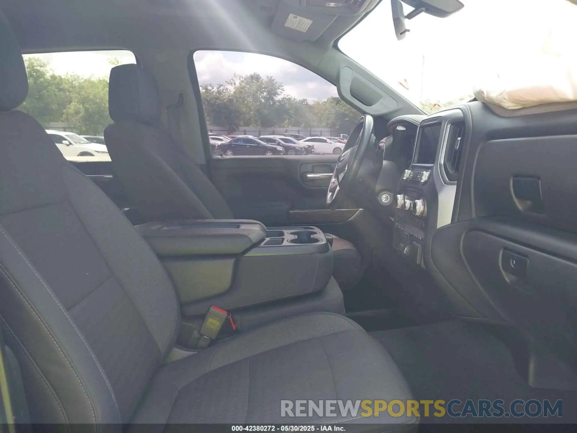 5 Photograph of a damaged car 1GTU9BED6KZ356269 GMC SIERRA 1500 2019