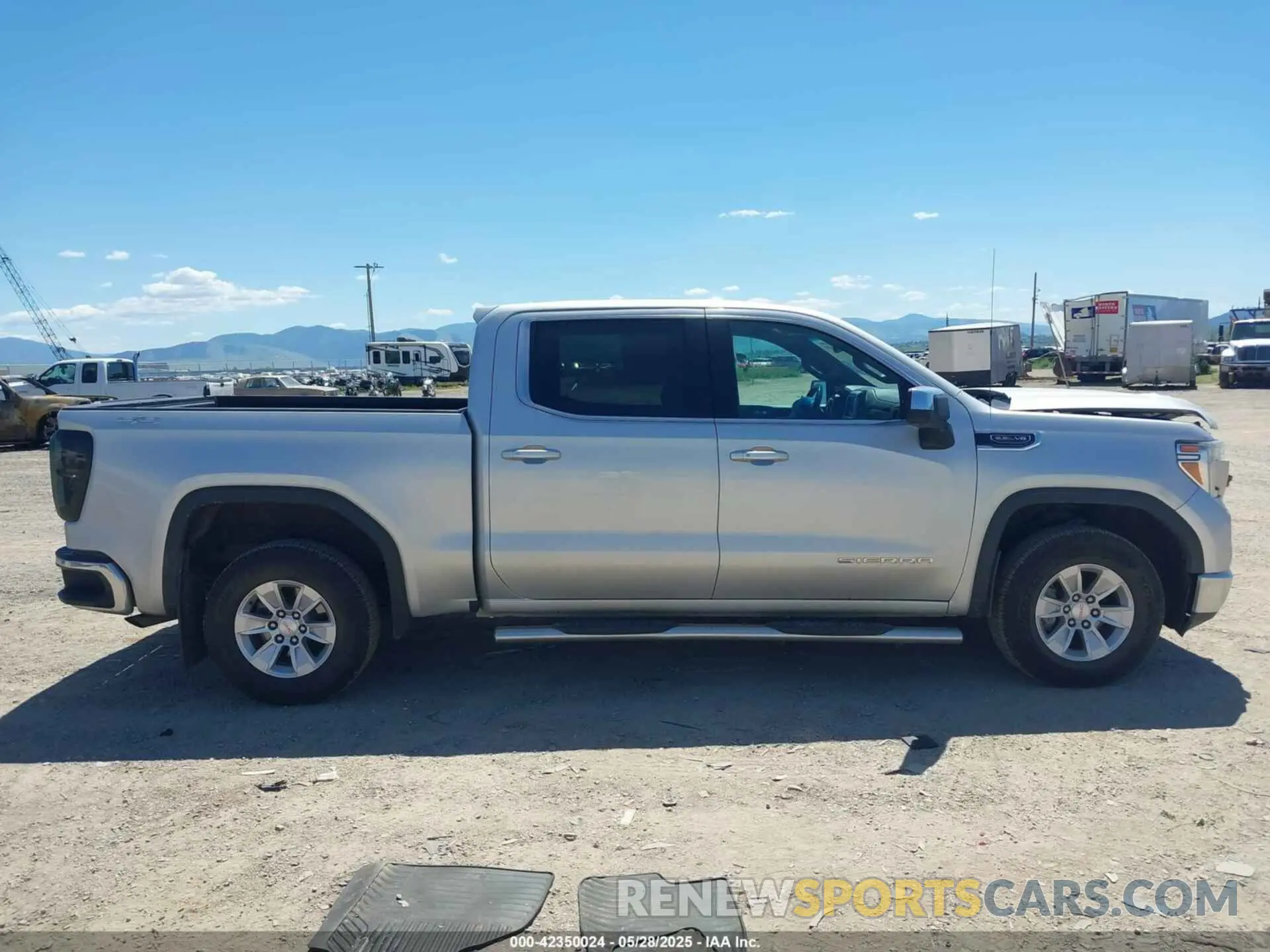 14 Photograph of a damaged car 1GTU9BED7KZ341182 GMC SIERRA 1500 2019