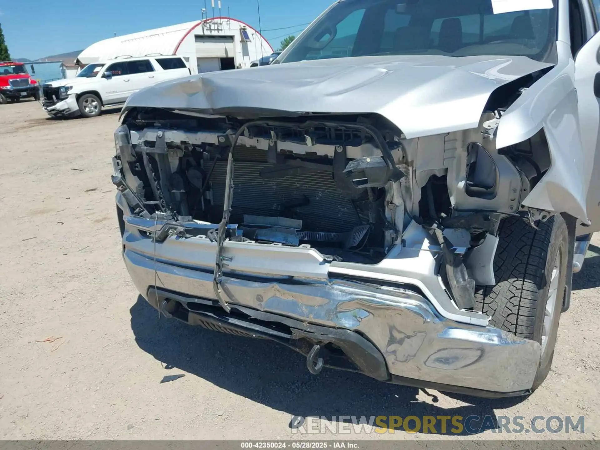 6 Photograph of a damaged car 1GTU9BED7KZ341182 GMC SIERRA 1500 2019