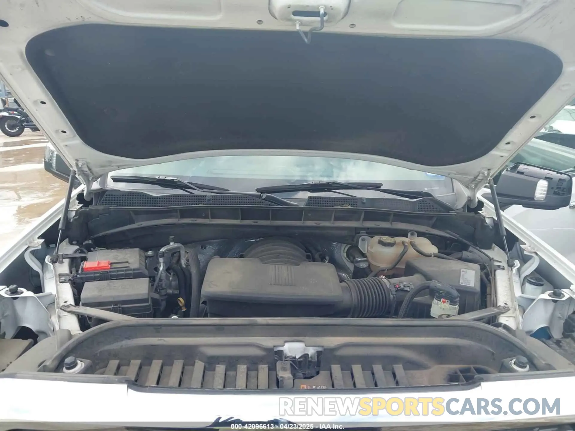 10 Photograph of a damaged car 1GTU9DED1KZ193901 GMC SIERRA 1500 2019