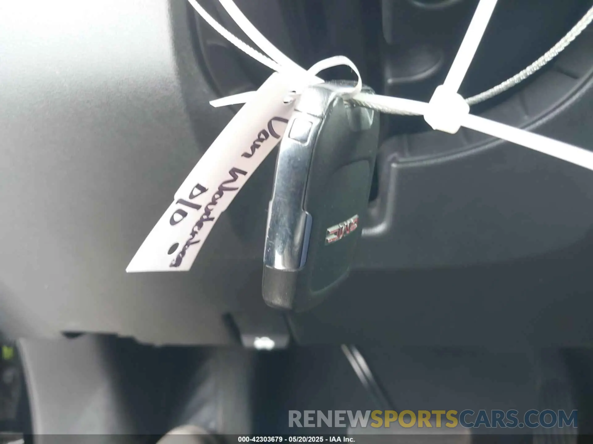 11 Photograph of a damaged car 1GTU9FED1KZ201488 GMC SIERRA 1500 2019