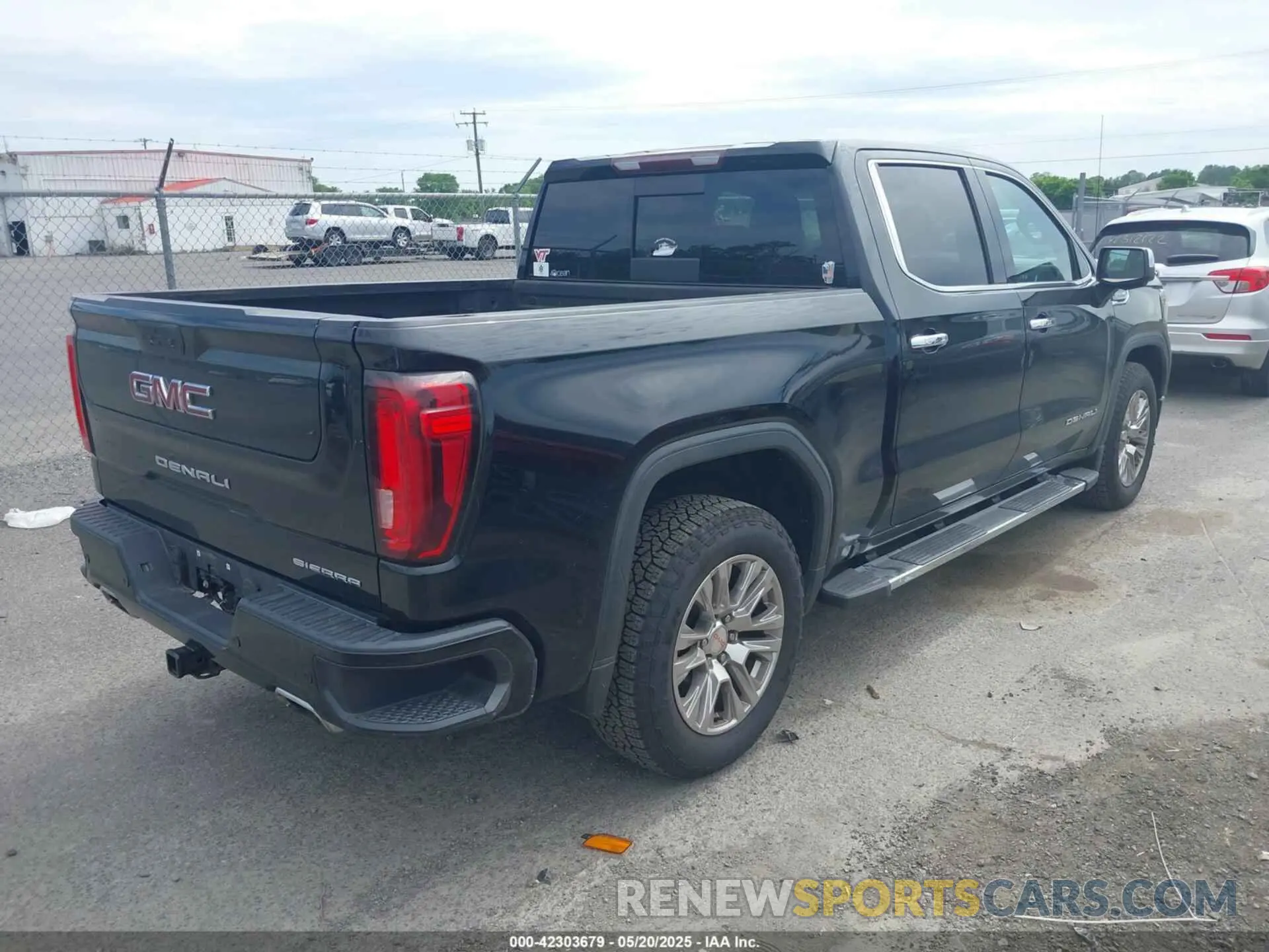 4 Photograph of a damaged car 1GTU9FED1KZ201488 GMC SIERRA 1500 2019
