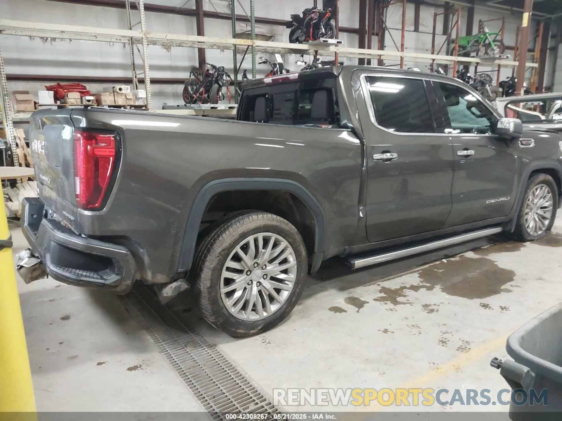 4 Photograph of a damaged car 1GTU9FEL3KZ174902 GMC SIERRA 1500 2019