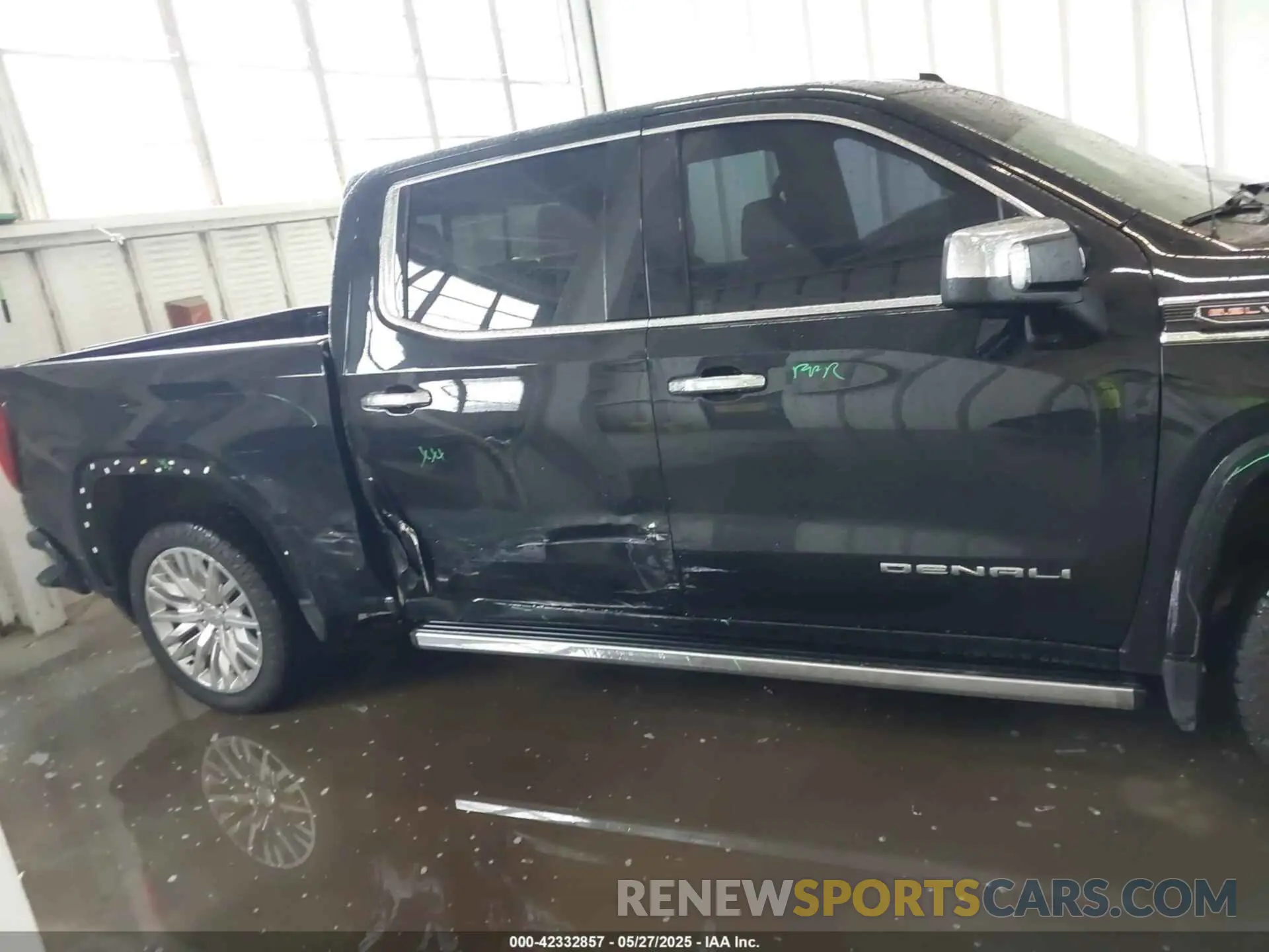 13 Photograph of a damaged car 1GTU9FEL3KZ388191 GMC SIERRA 1500 2019