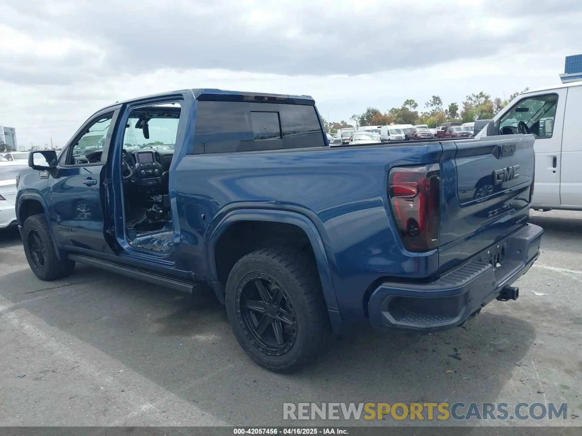 14 Photograph of a damaged car 1GTU9FEL5KZ359761 GMC SIERRA 1500 2019