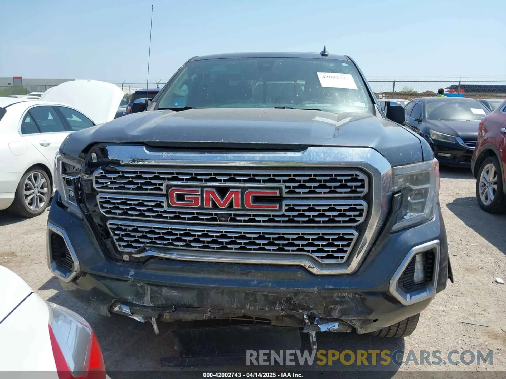 12 Photograph of a damaged car 1GTU9FEL5KZ387012 GMC SIERRA 1500 2019