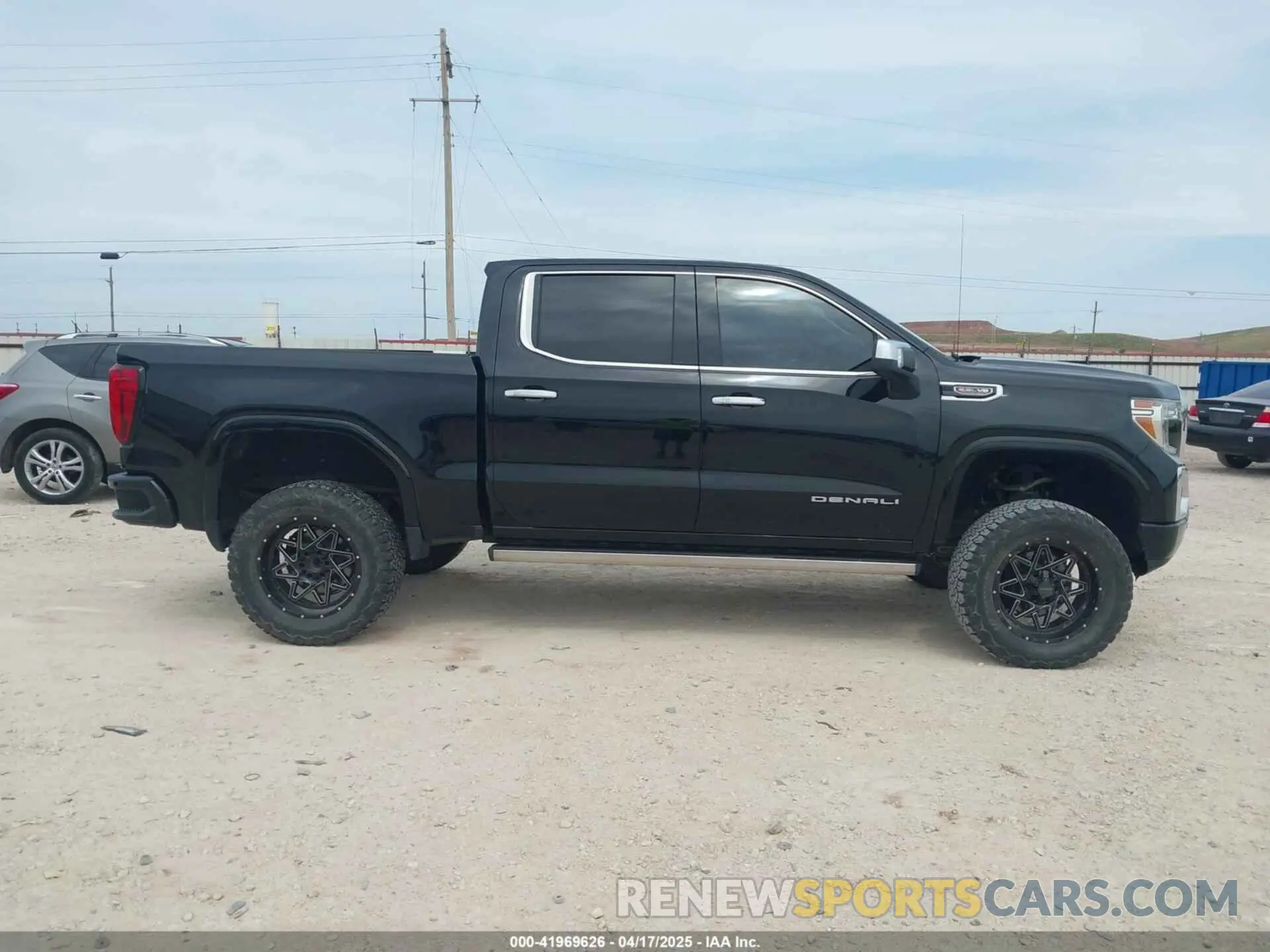 13 Photograph of a damaged car 1GTU9FEL7KZ107204 GMC SIERRA 1500 2019